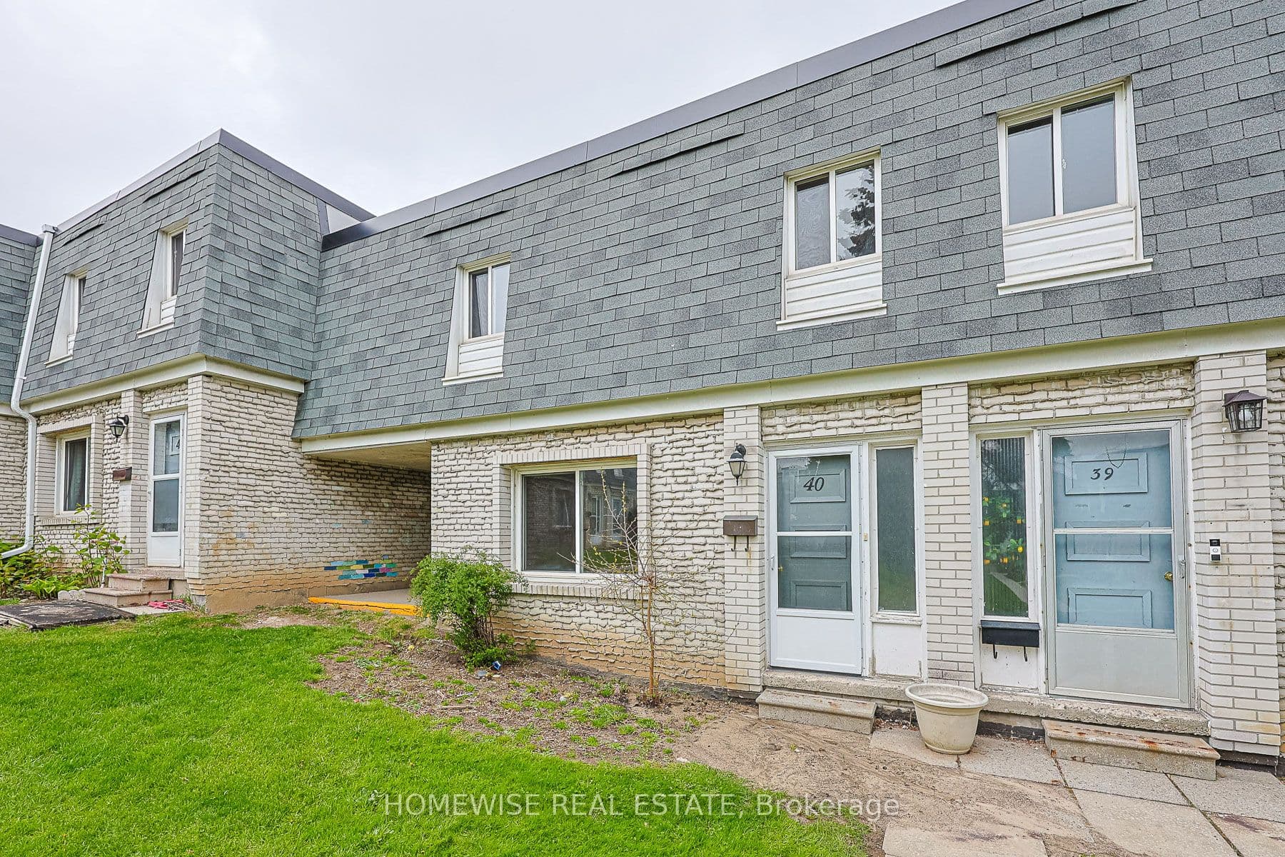 Unit 40 1350 Winding Trail photo 1