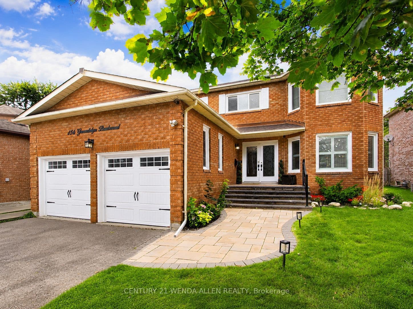156 Gwendolyn Boulevard photo 1