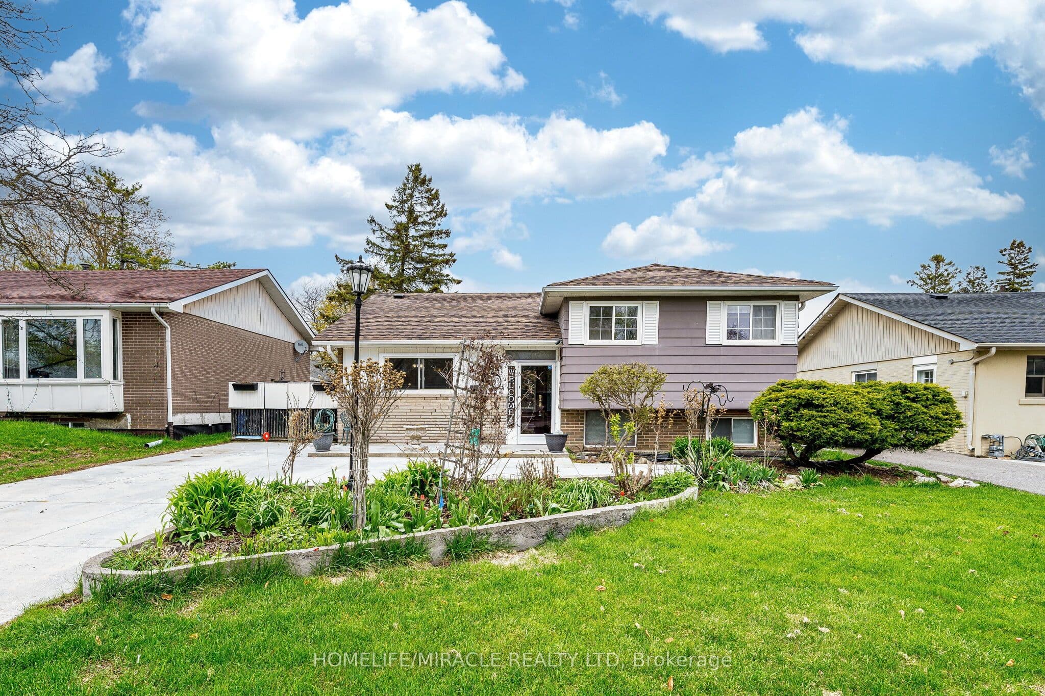 53 WINDERMERE Court photo 1