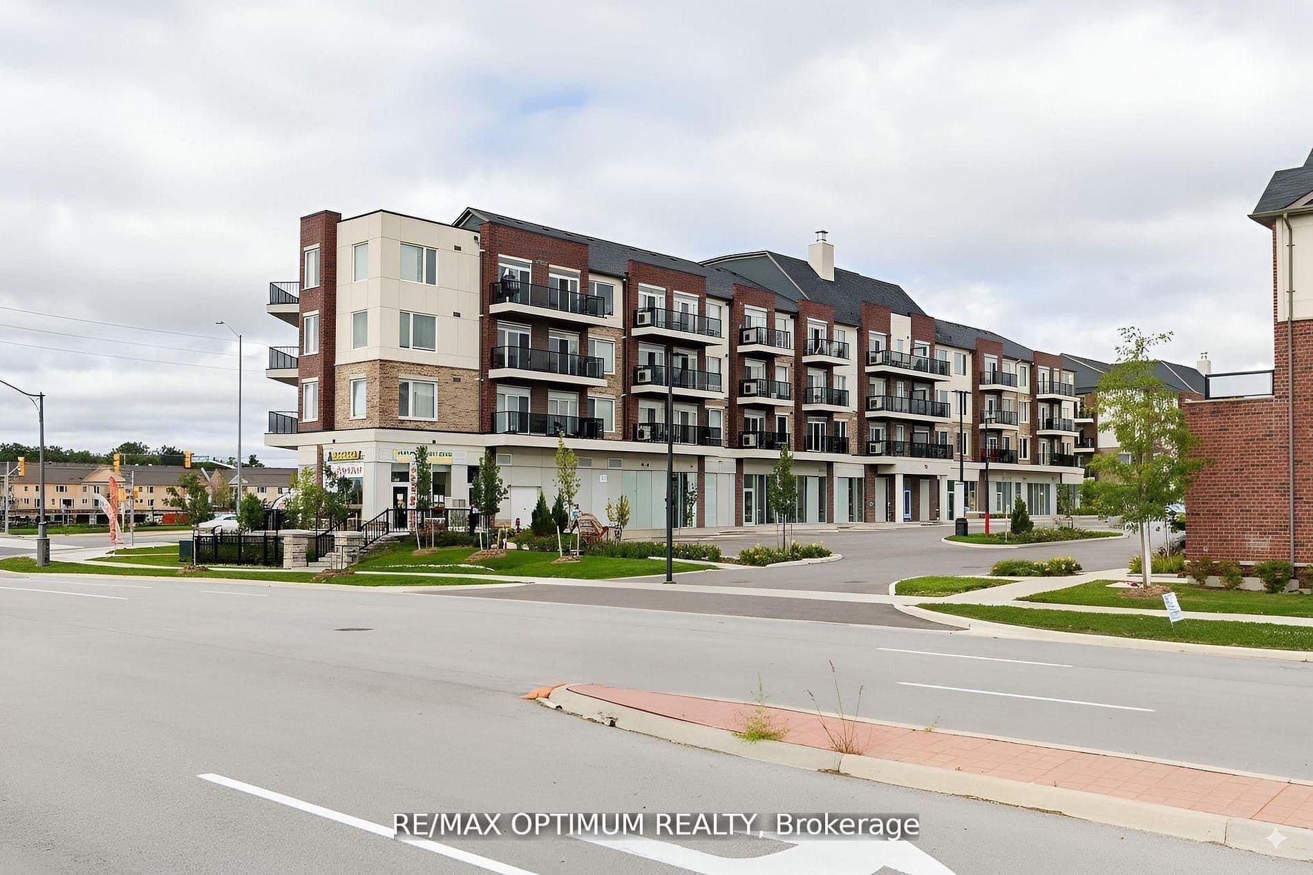 Unit 402 50 Sky Harbour Drive photo 1