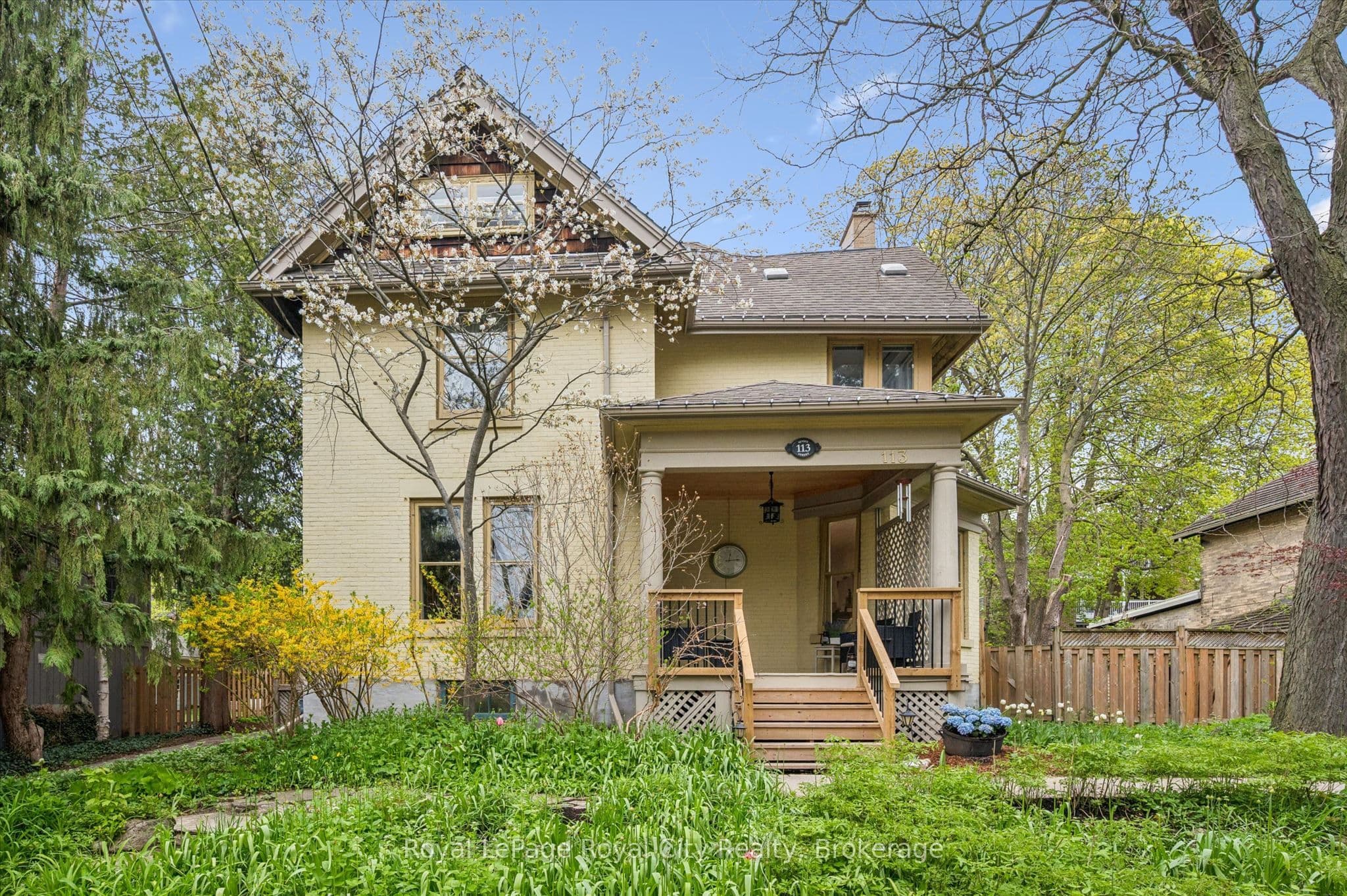 113 Queen Street photo 1