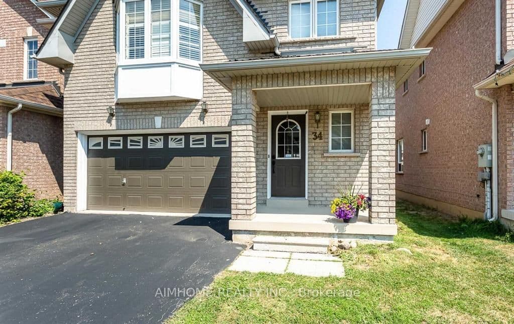 34 Raymond Bartlett Avenue photo 1