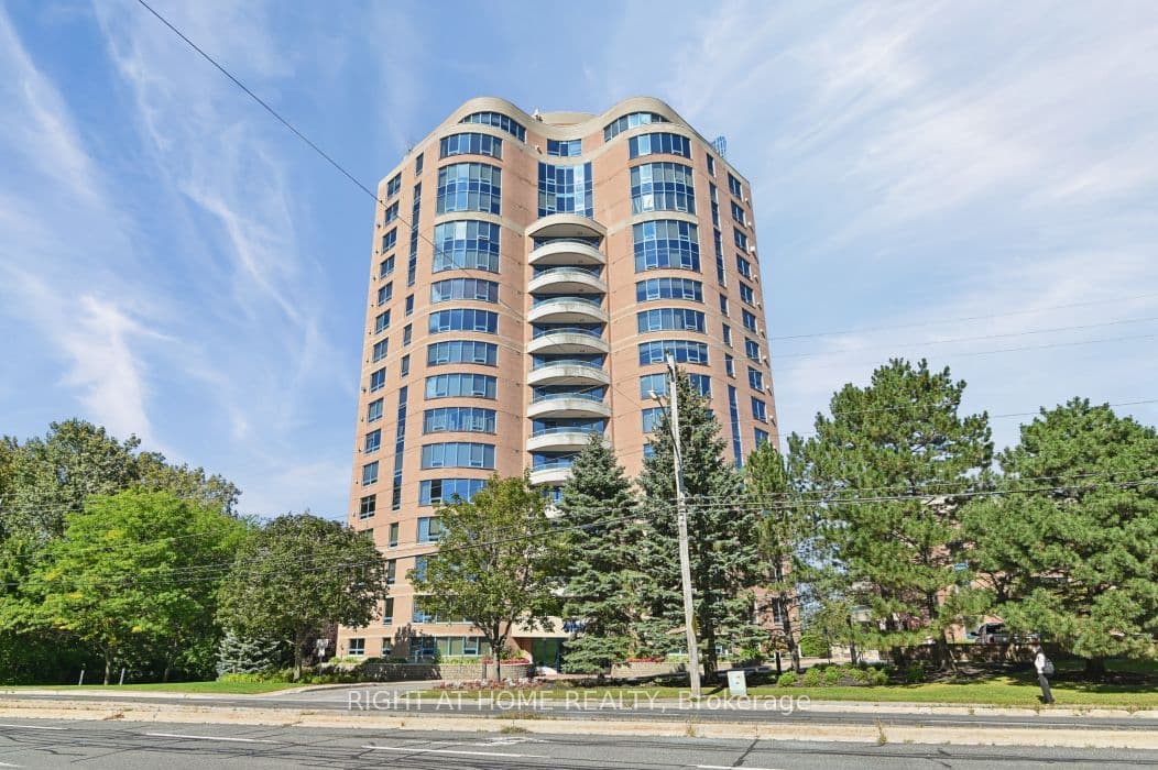 Unit 302 3105 Carling Avenue photo 1