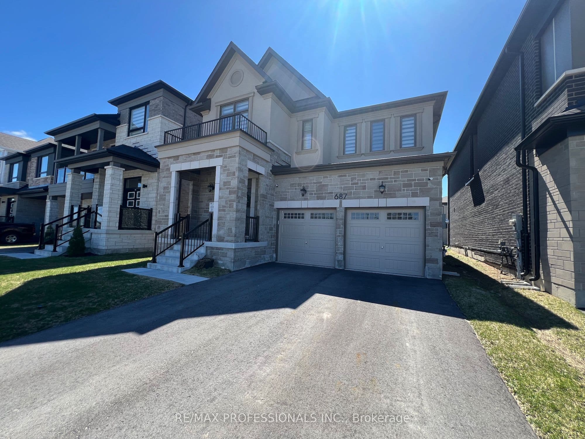 687 Lamb Street photo 1