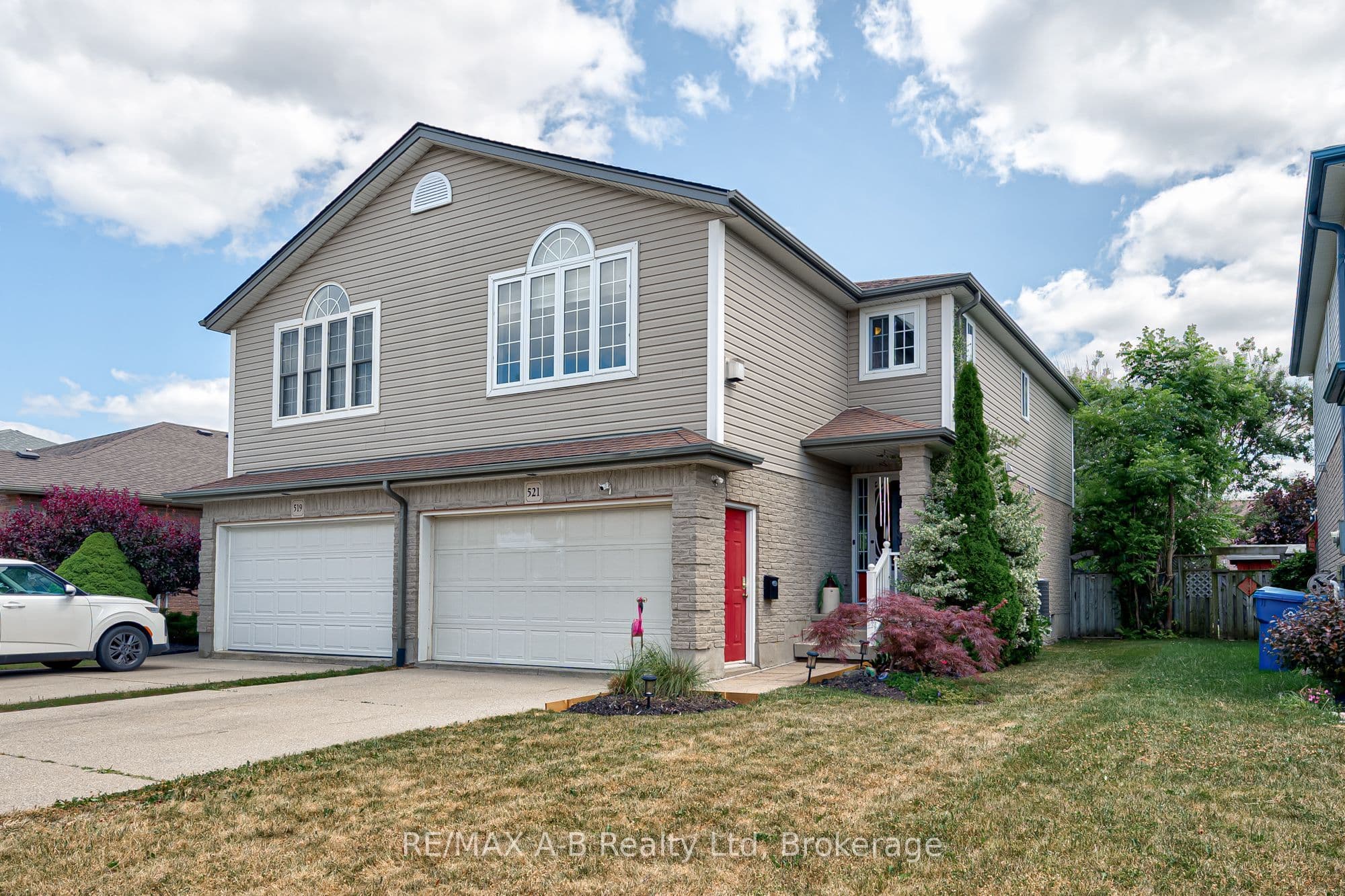 521 Nelson Street photo 1