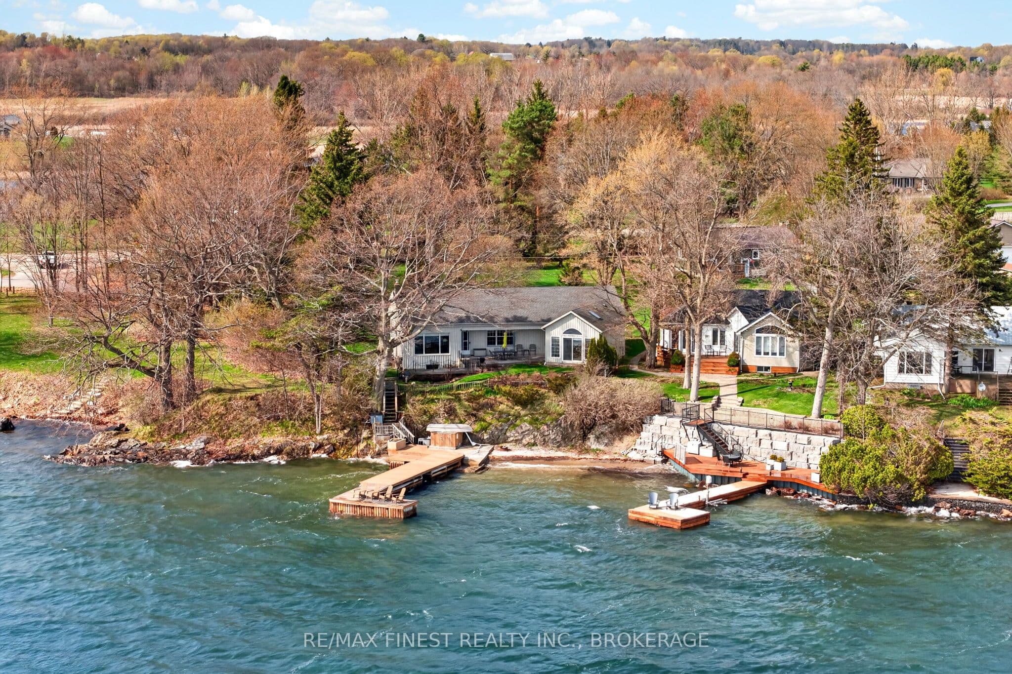 119 Thousand Island Parkway photo 1