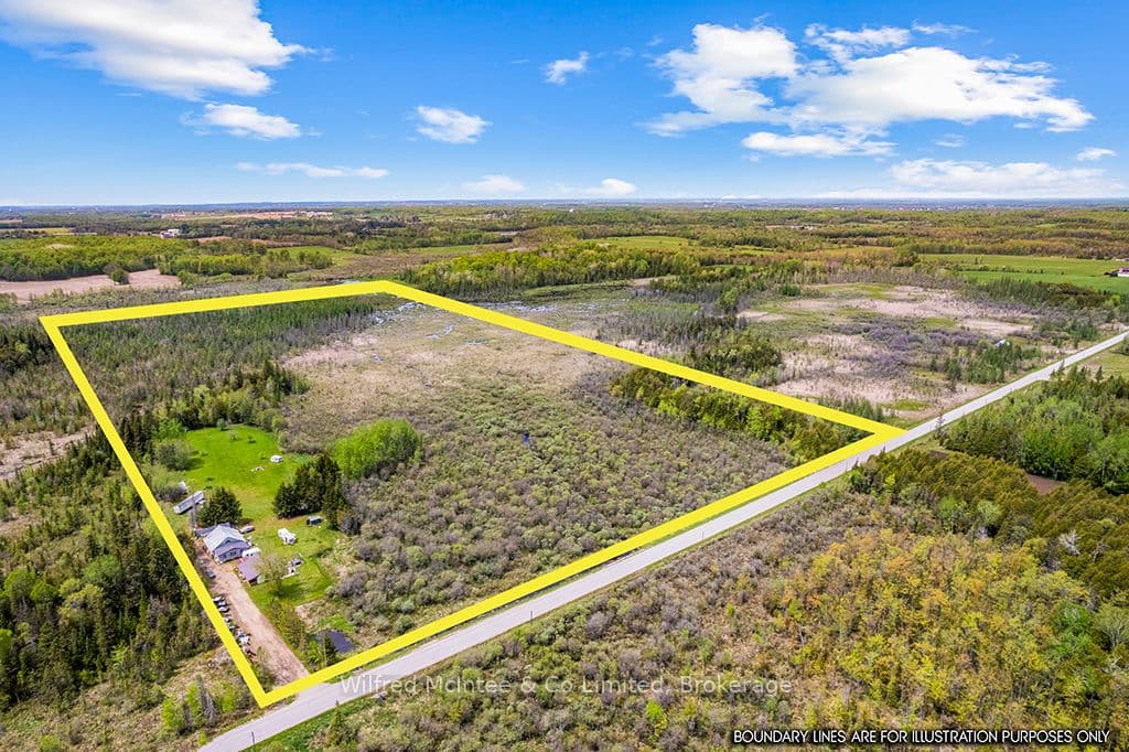 135220 Concession Road 8 Road photo 1