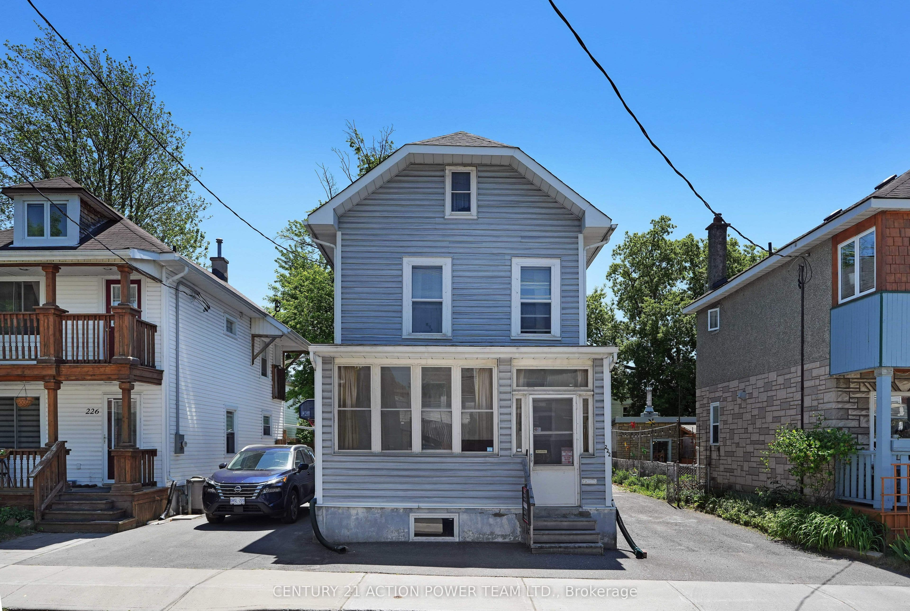 222 Montfort Street photo 1