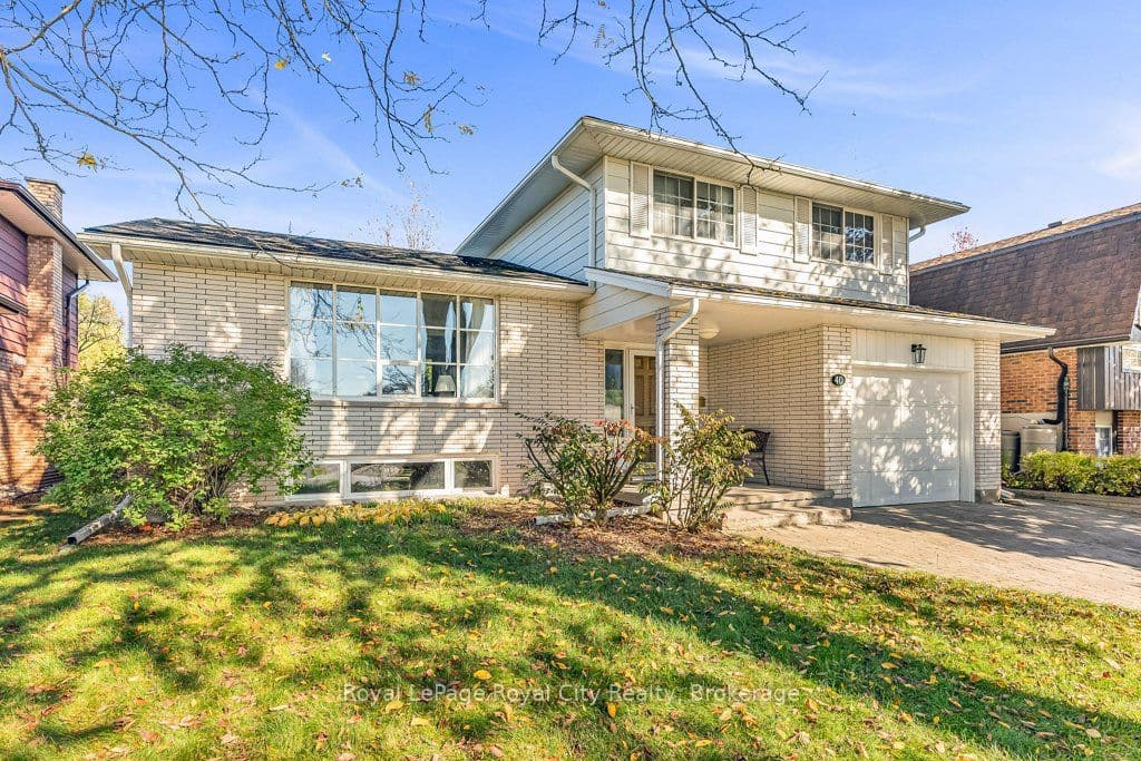 40 Keats Crescent photo 1