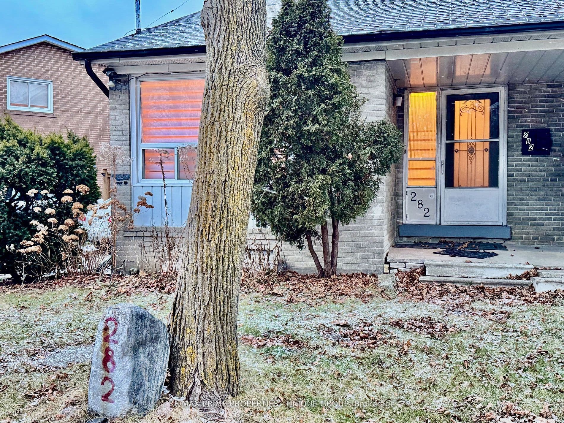 282 Roywood Drive photo 1