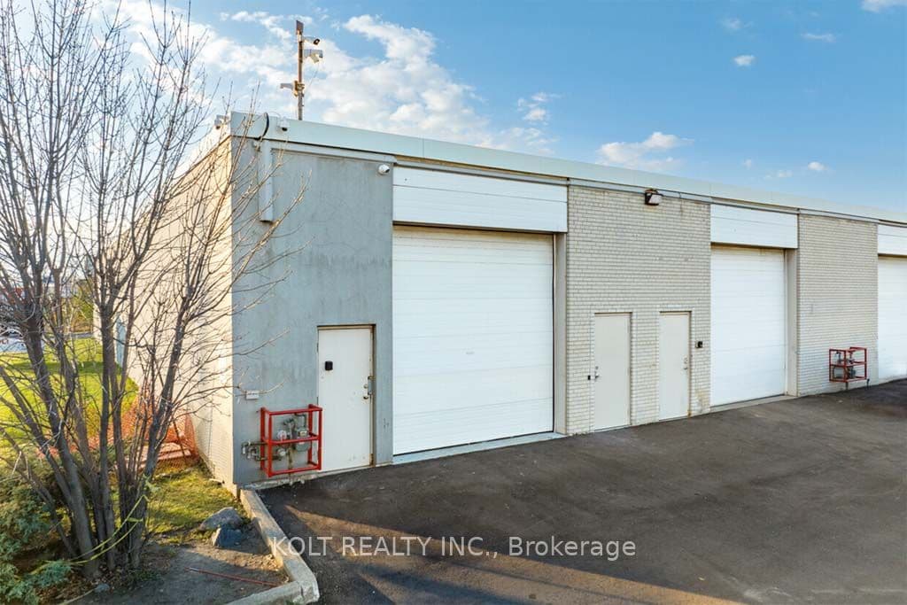 Unit 21-22 1040 Martin Grove Road photo 1