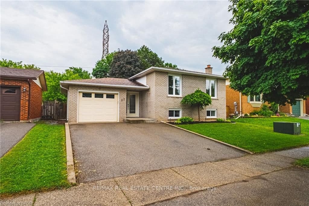 27 Ludlow Crescent photo 1