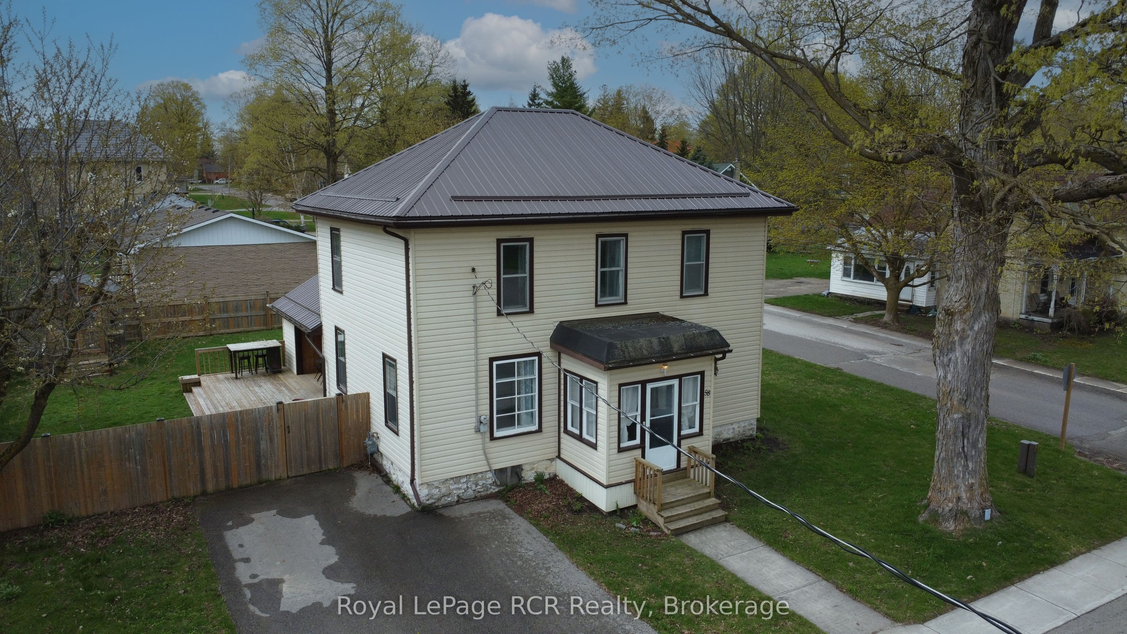 58 Mccutcheon Drive photo 1