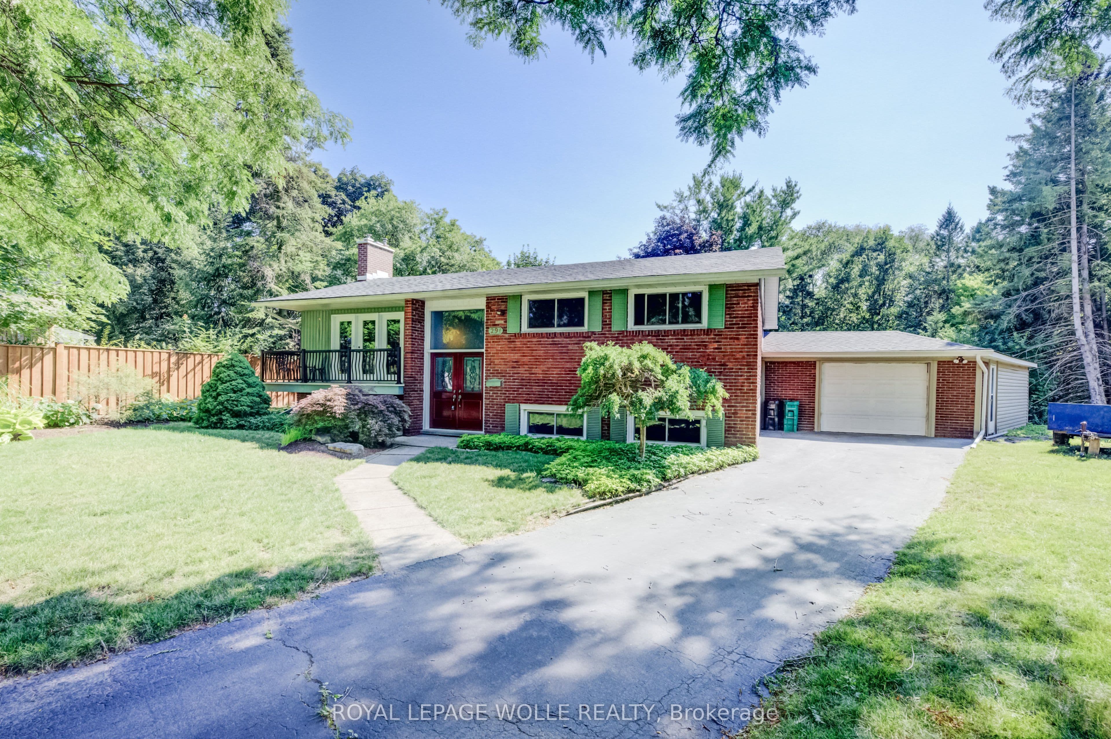 291 Villa Place photo 1