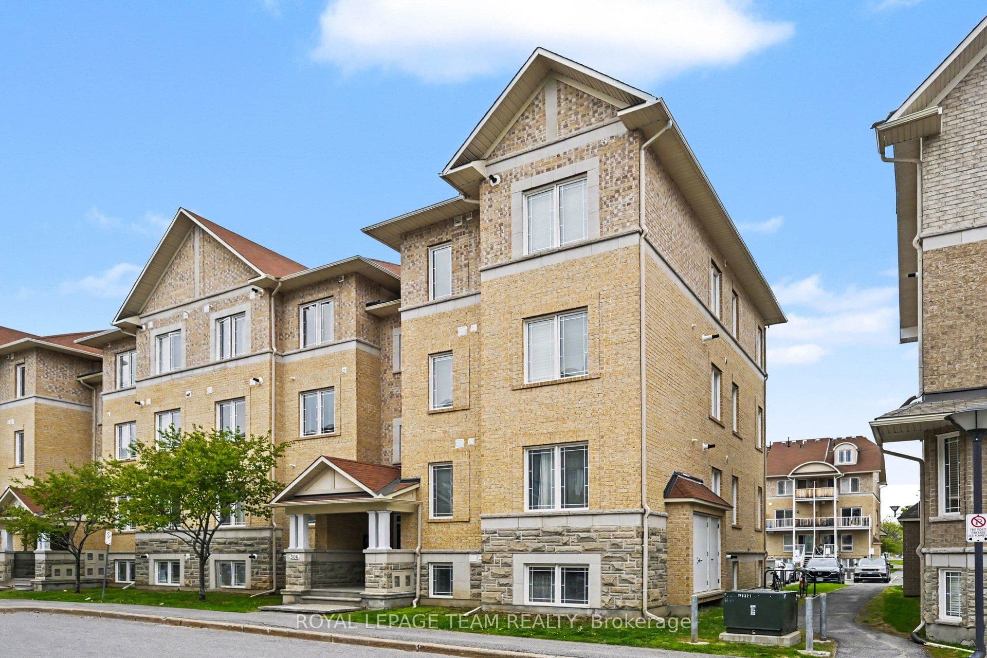 Unit 1 304 Paseo Private photo 1