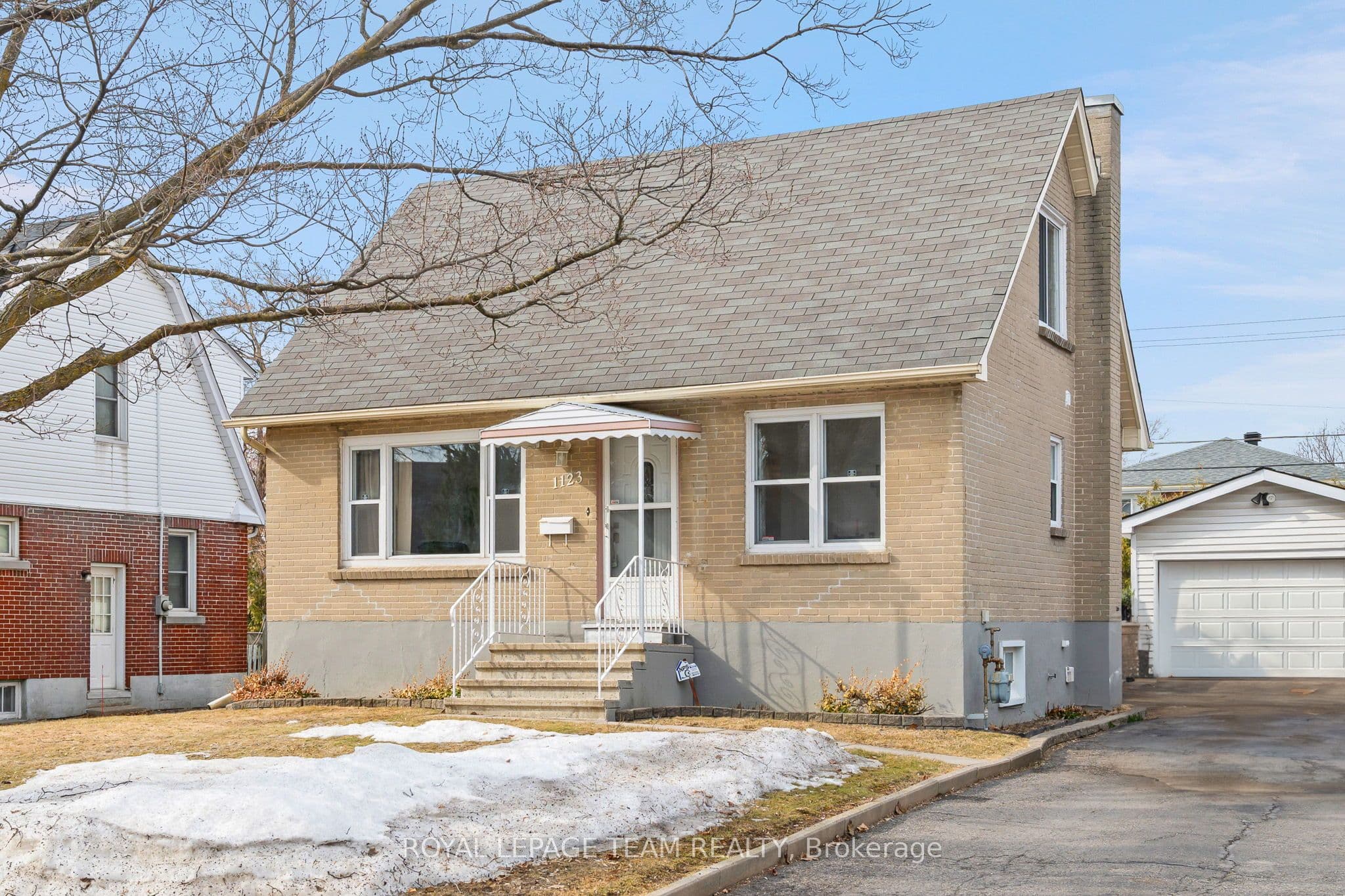 1123 Secord Avenue photo 1