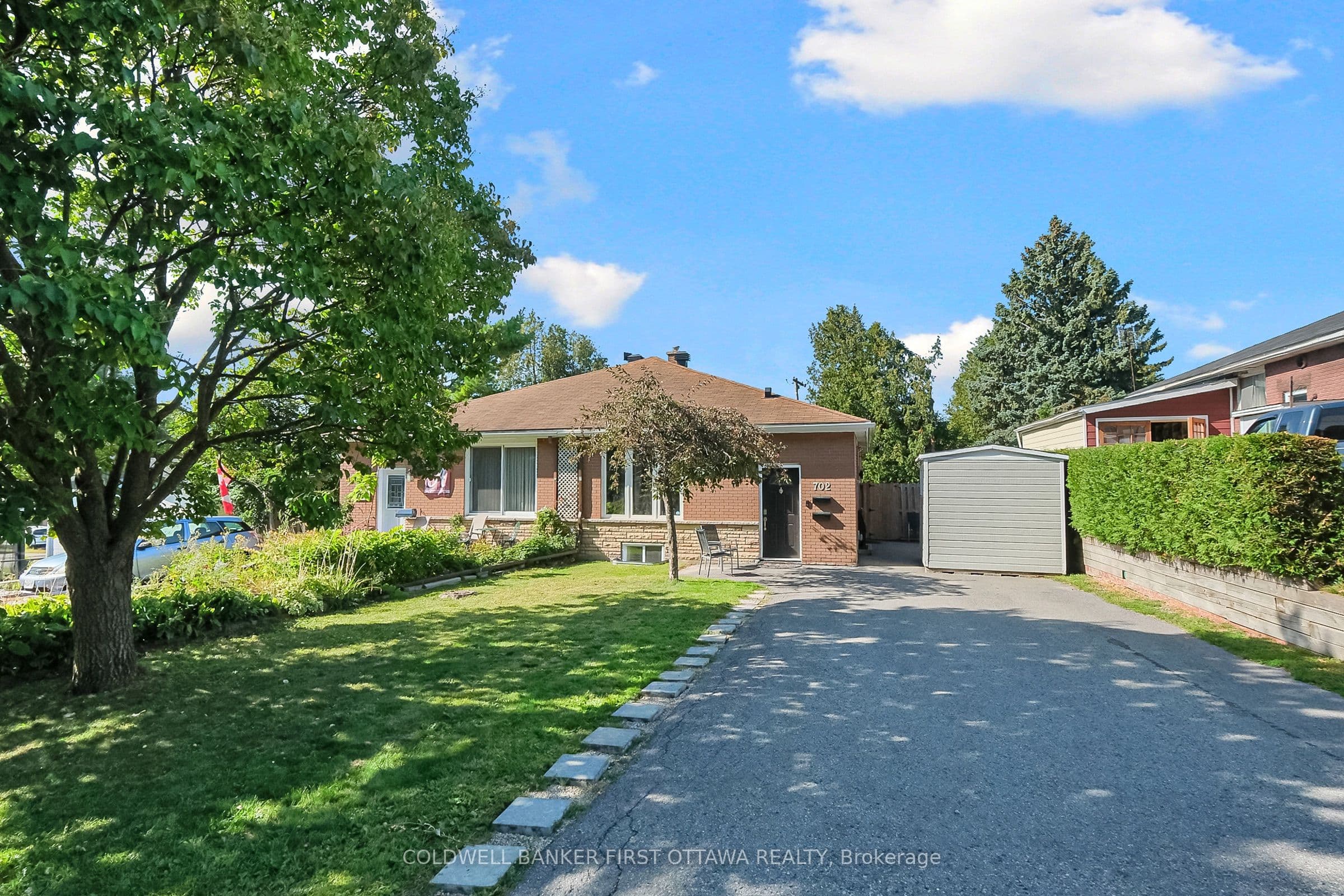 702 Crystal Street photo 1