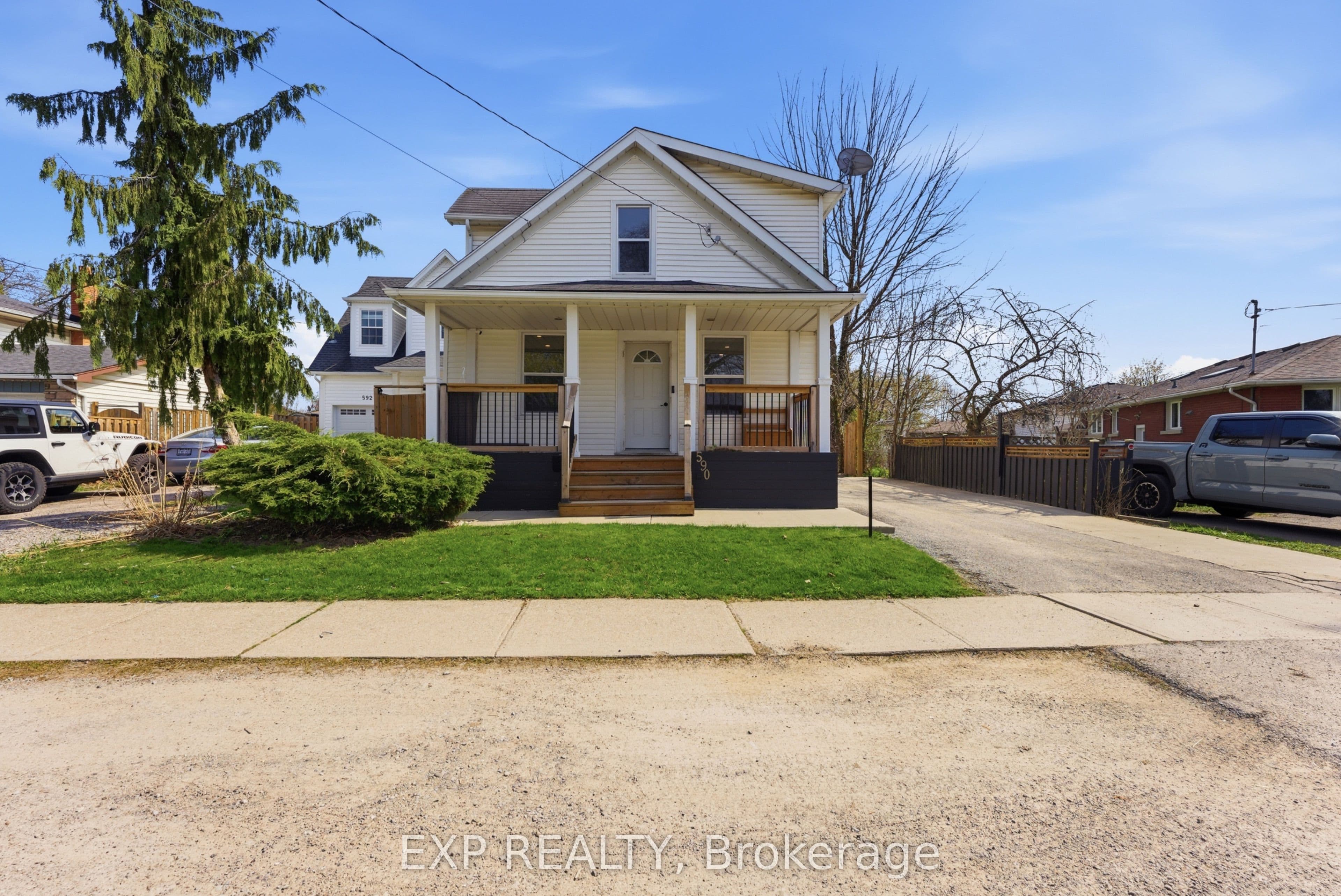 590 Scott Street photo 1