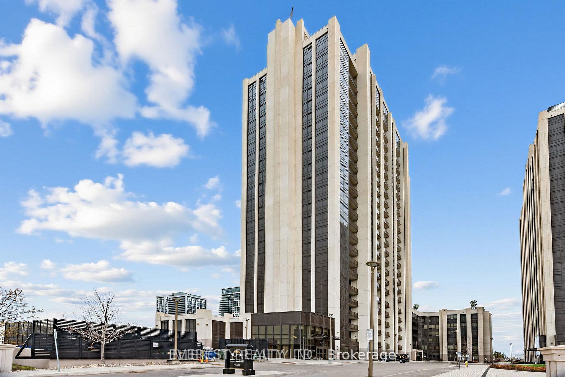 Unit 1706 9075 Jane Street photo 1