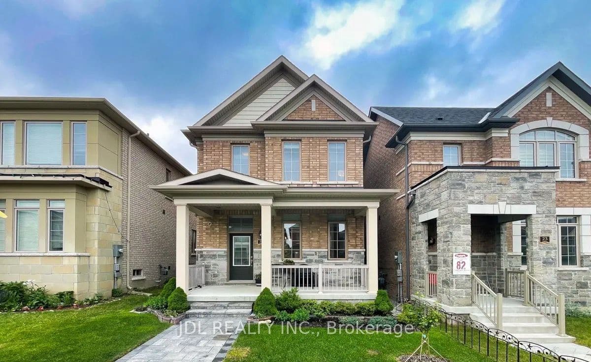 25 Applegate Drive photo 1