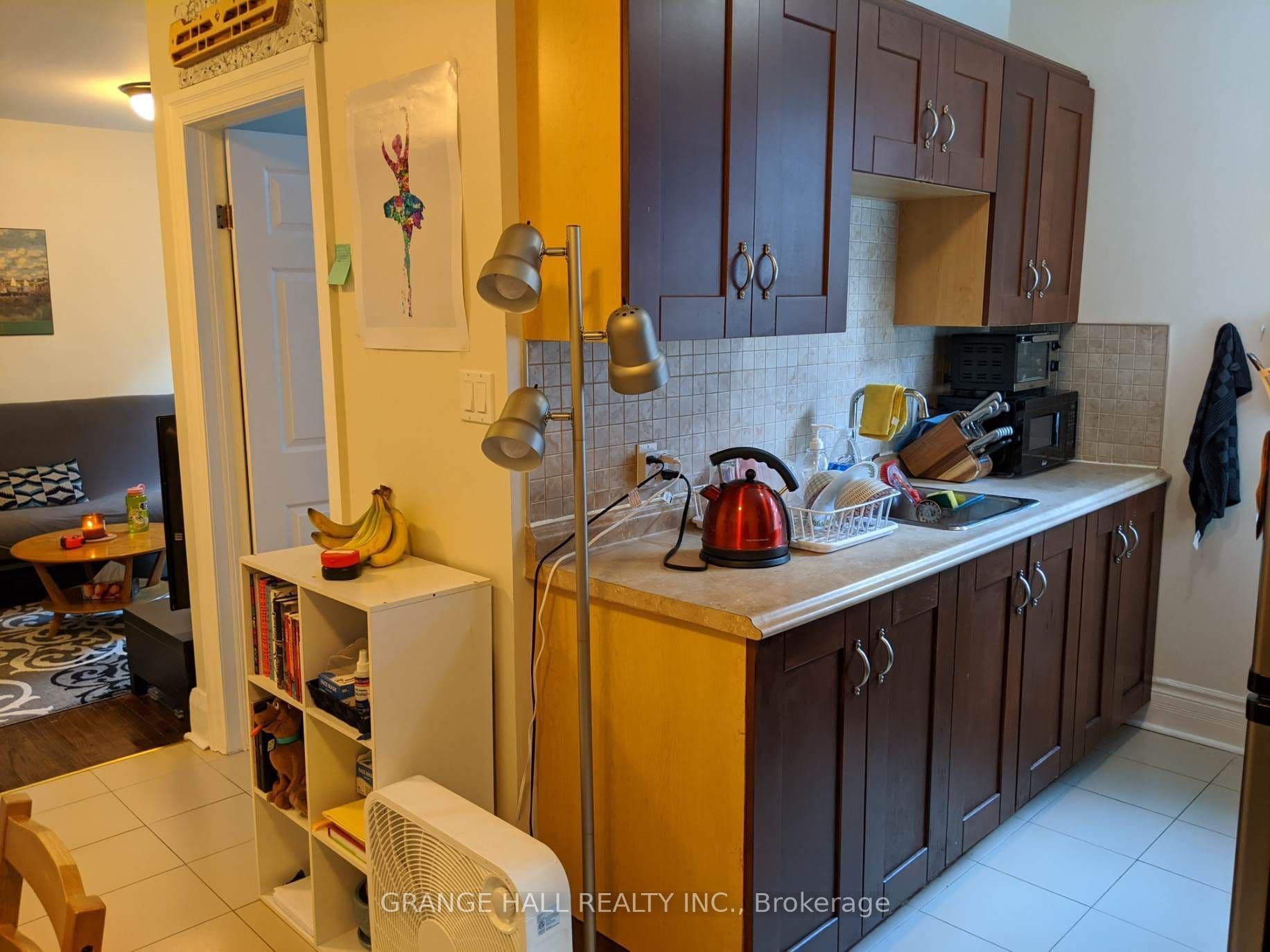 Unit 22 229 Vaughan Road photo 1