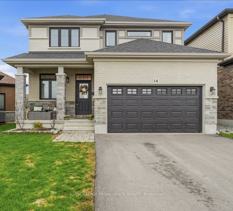 14 Athabaska Drive photo 1