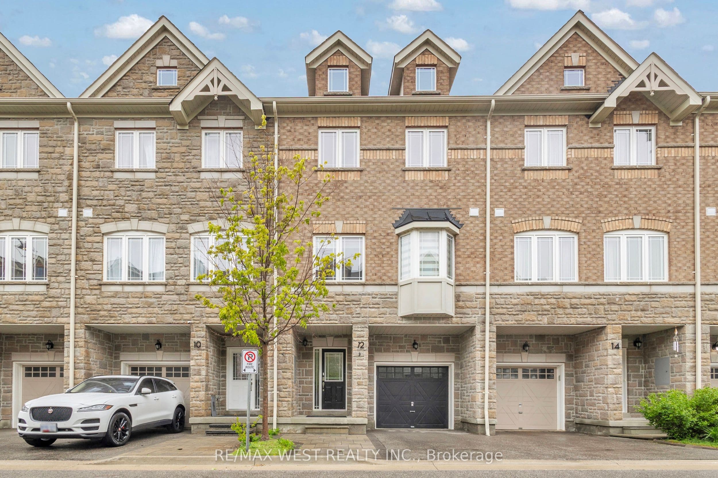 12 Waterstone Way photo 1
