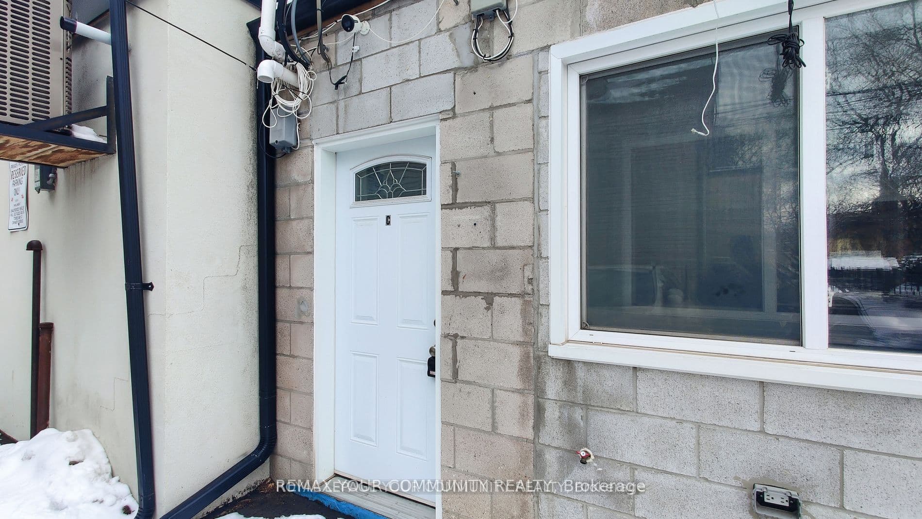 Unit C 586 Parliament Street photo 1