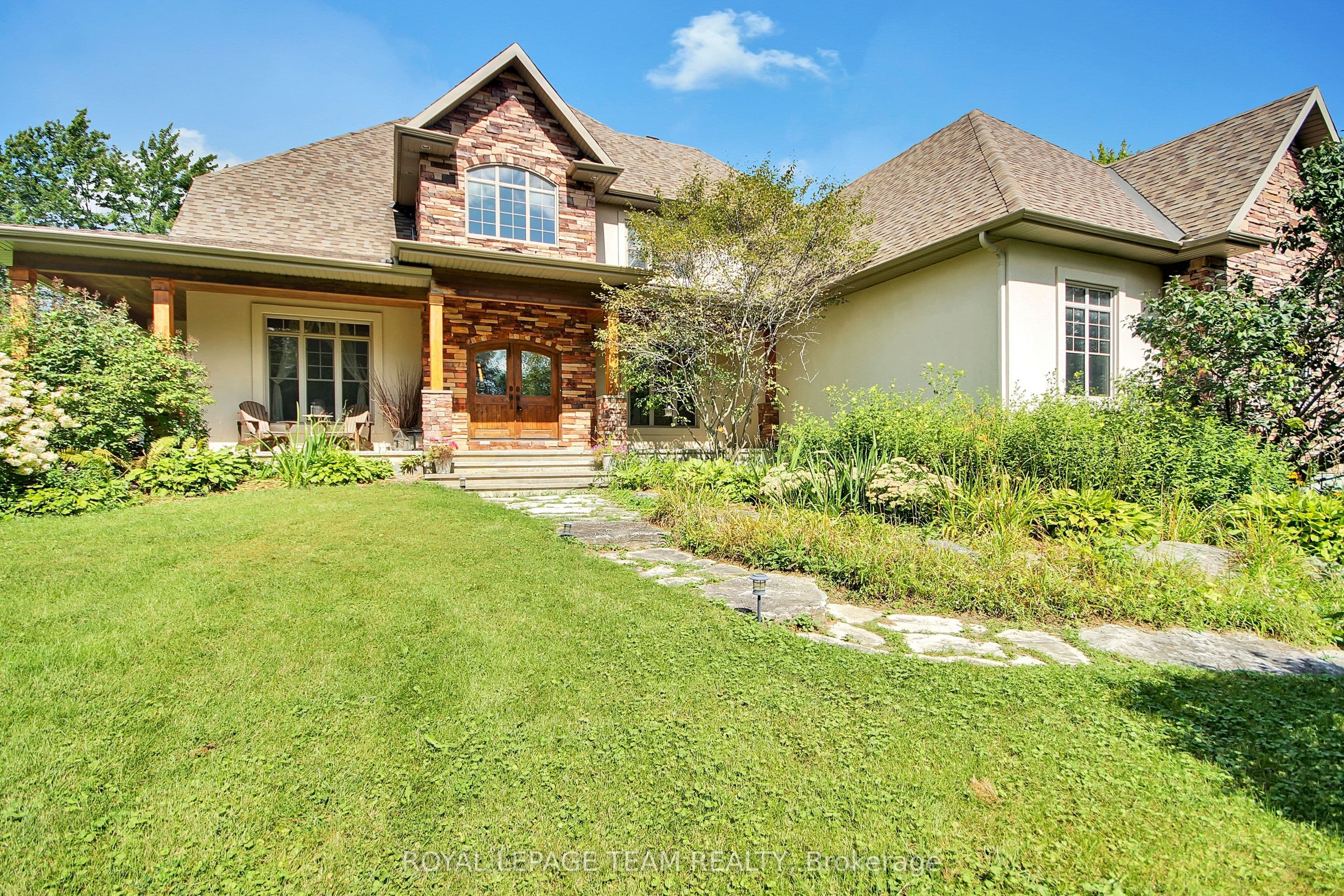 1671 Reindeer Way photo 1
