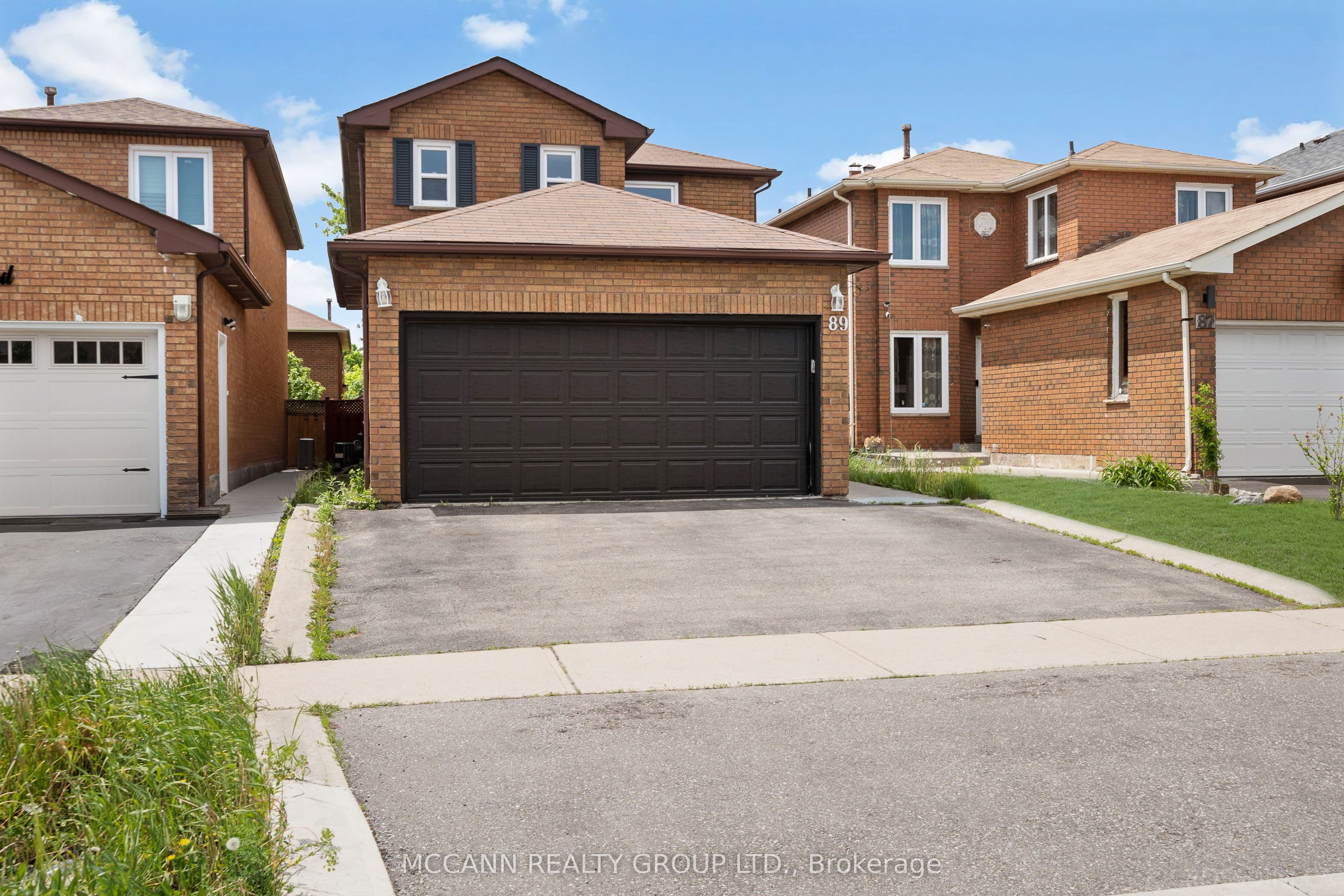 89 Creditstone Road photo 1