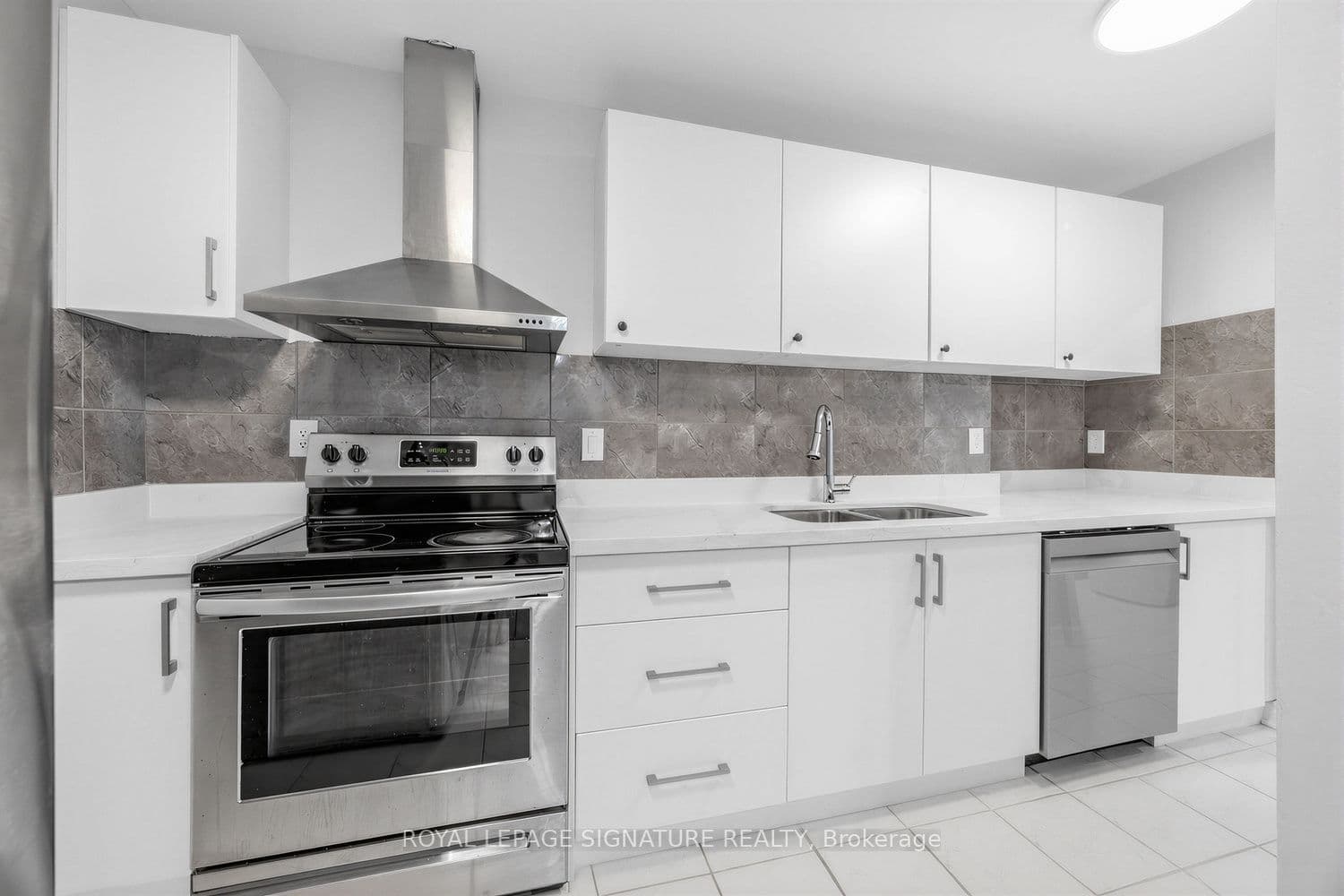 Unit 1097 100 Mornelle Court photo 1