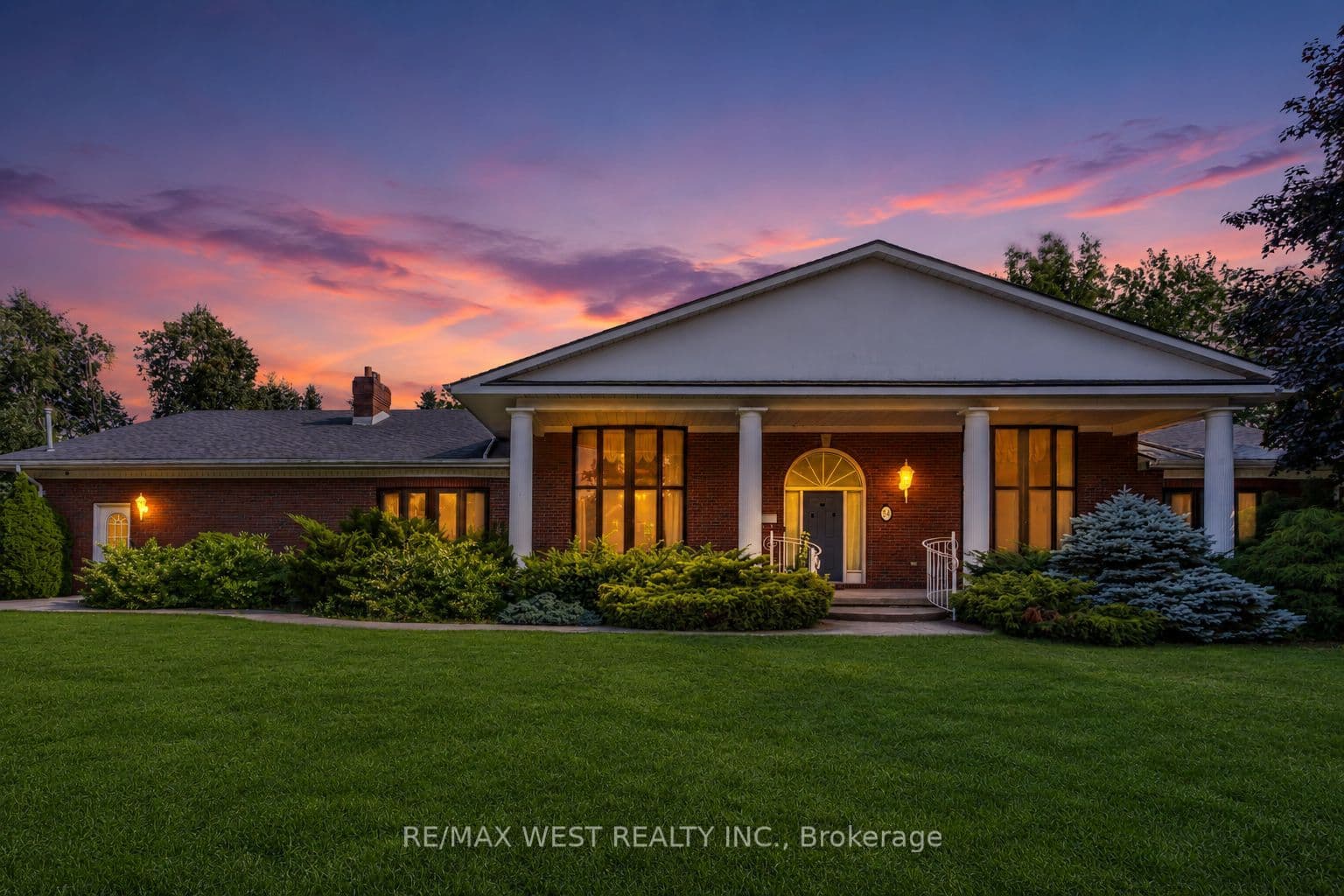 54 Lynndale Road photo 1