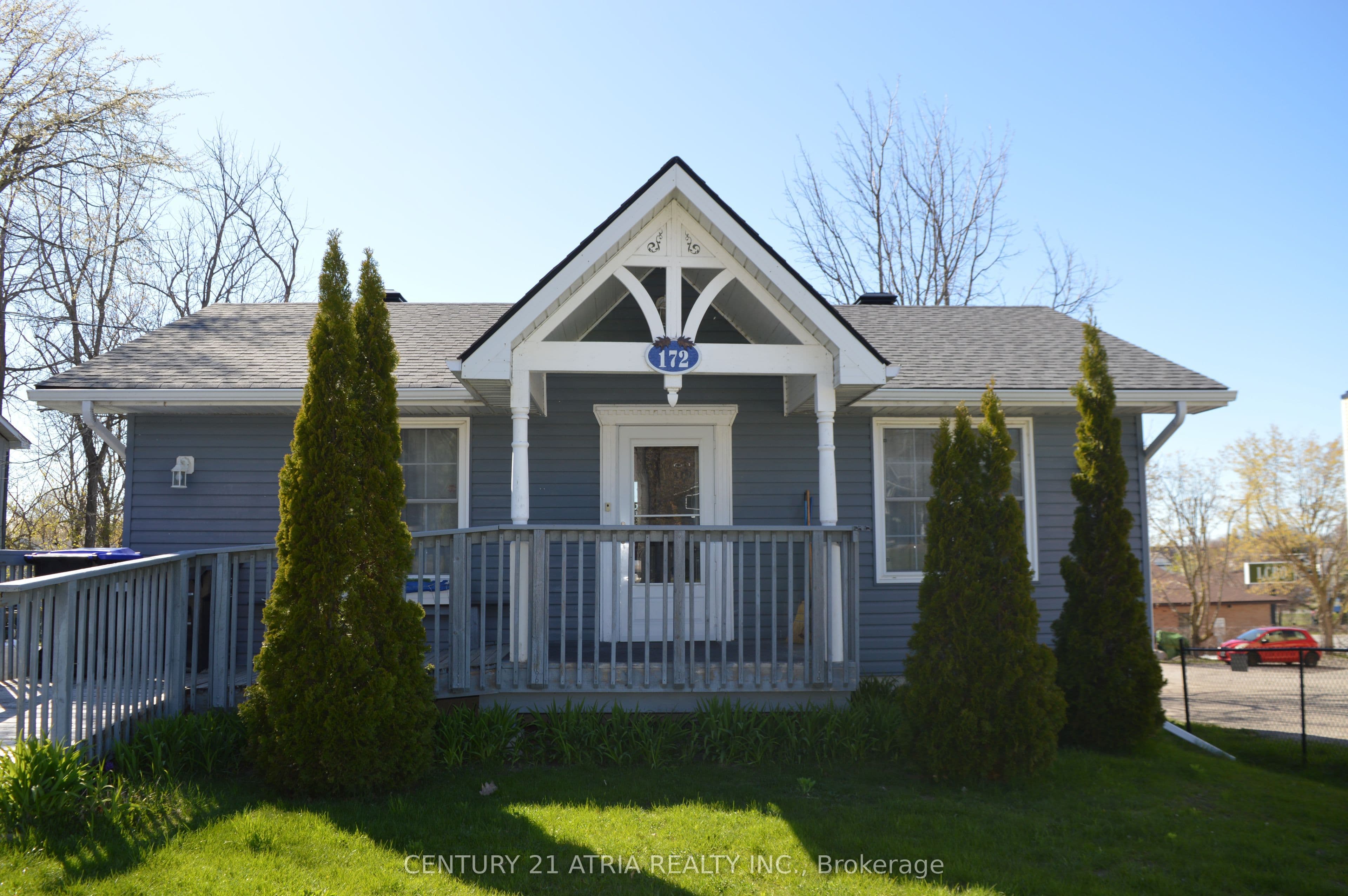 172 William Street photo 1