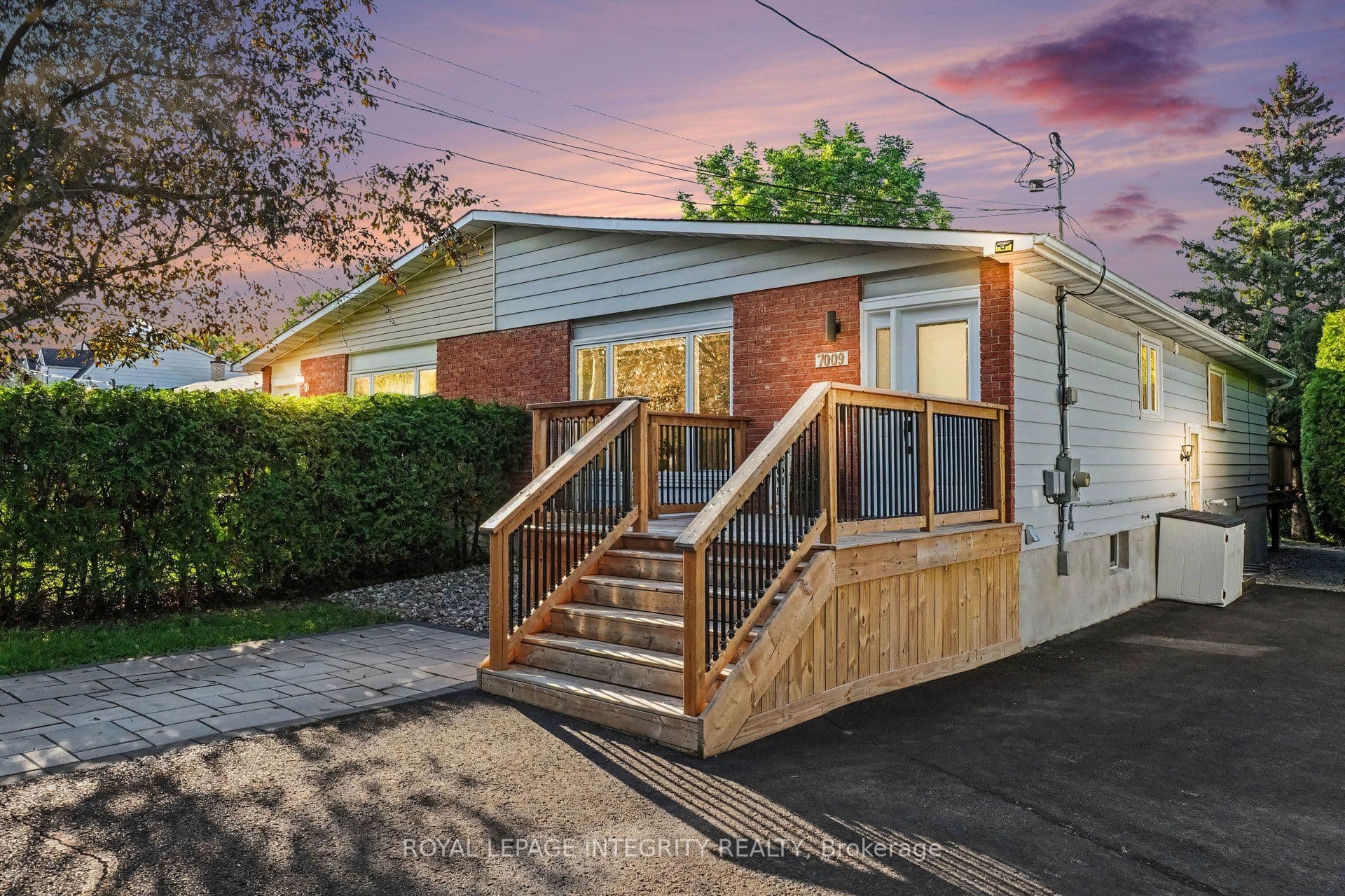 7009 Notre Dame Street photo 1