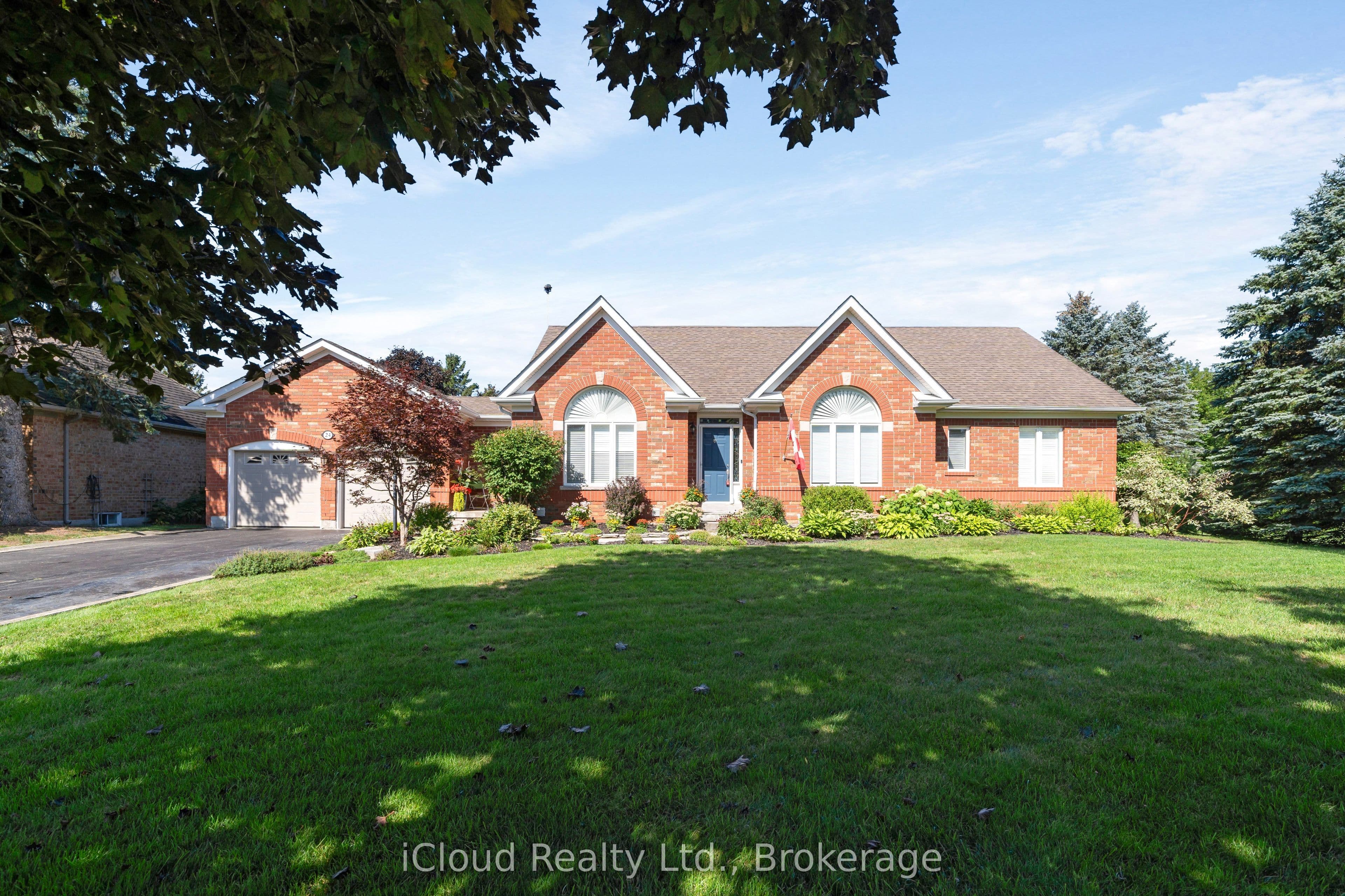 24 Mccullogh Drive photo 1