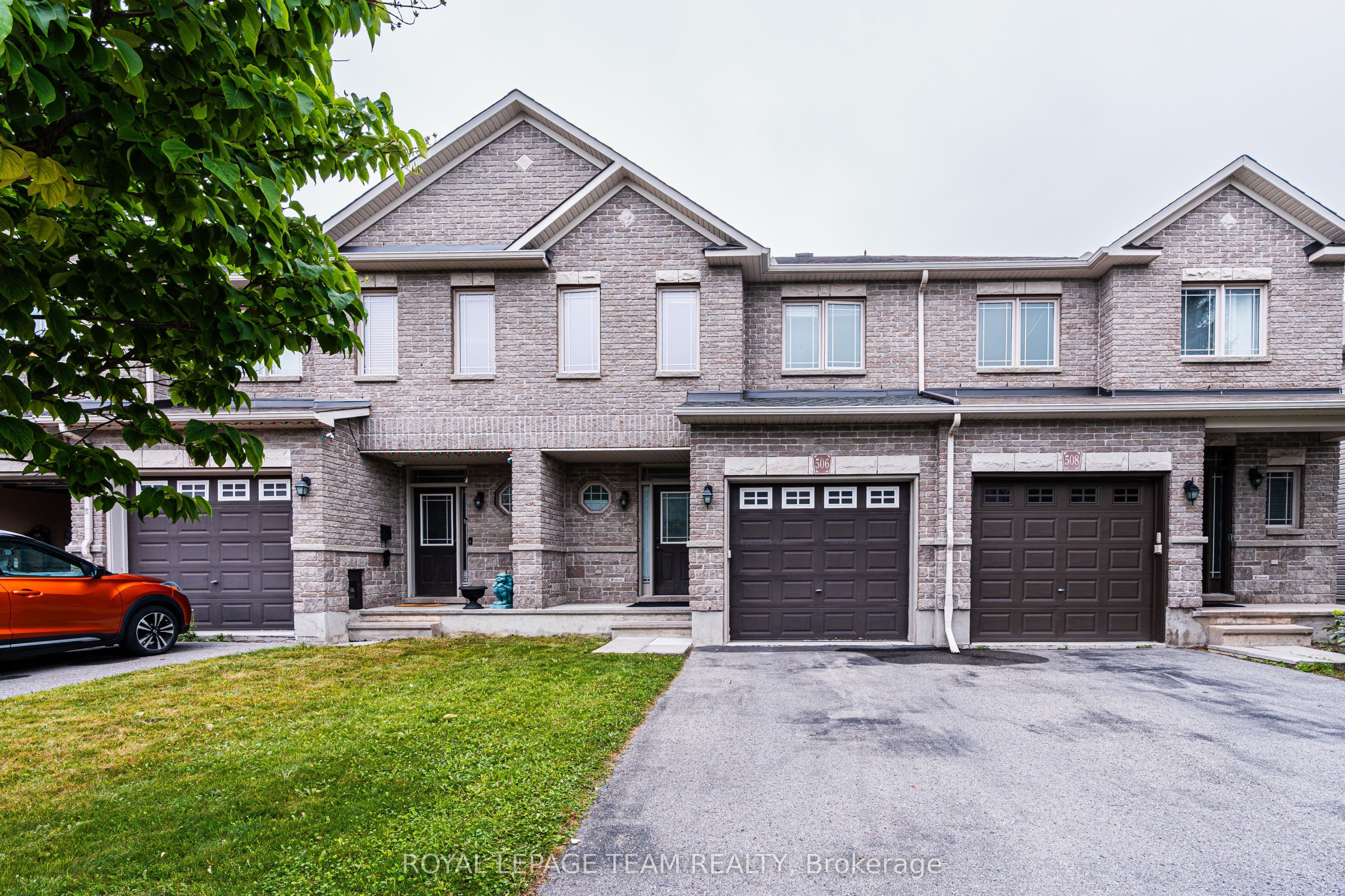 506 Pepperville Crescent photo 1