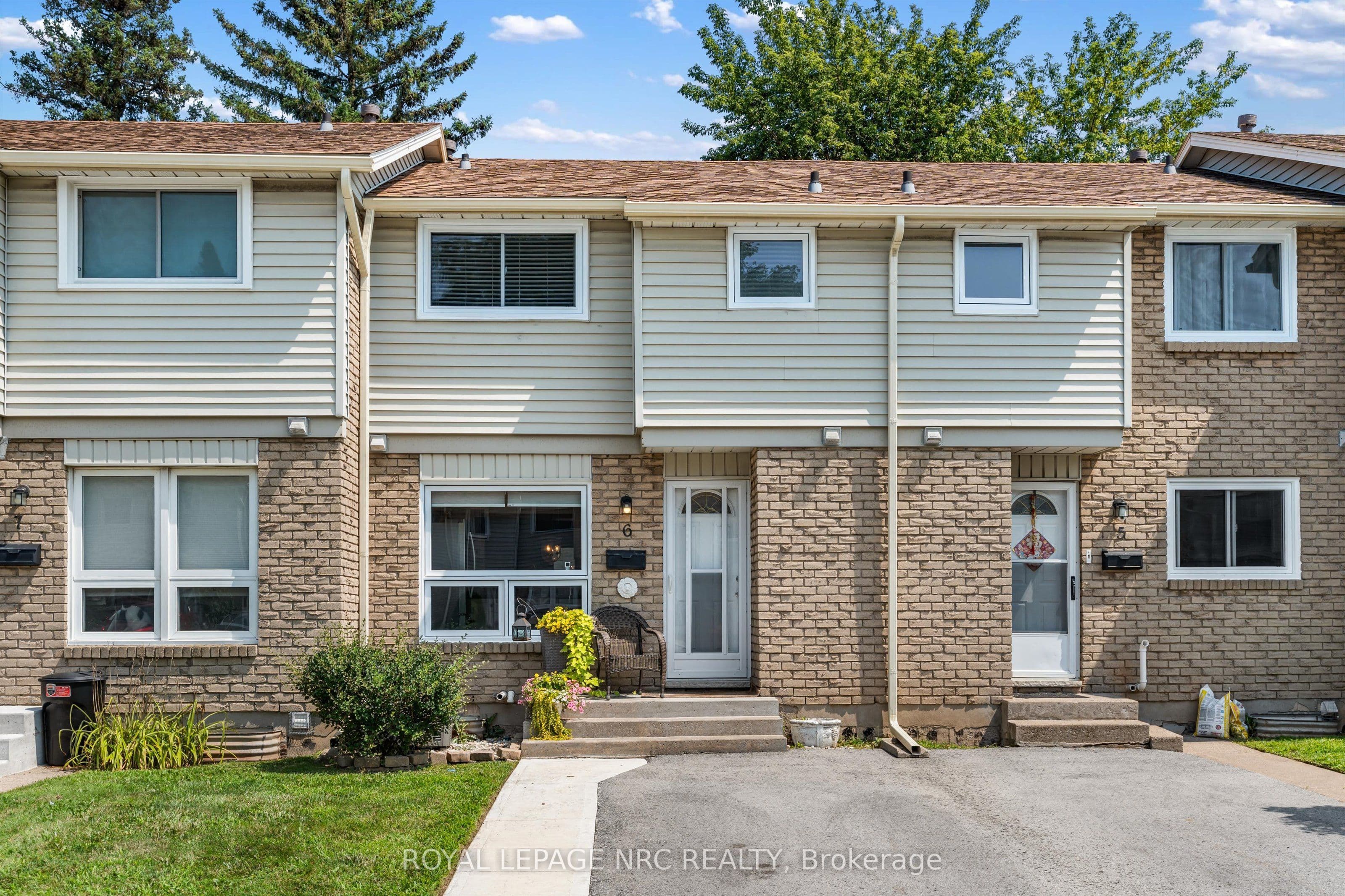 Unit 6 6767 Thorold Stone Road photo 1
