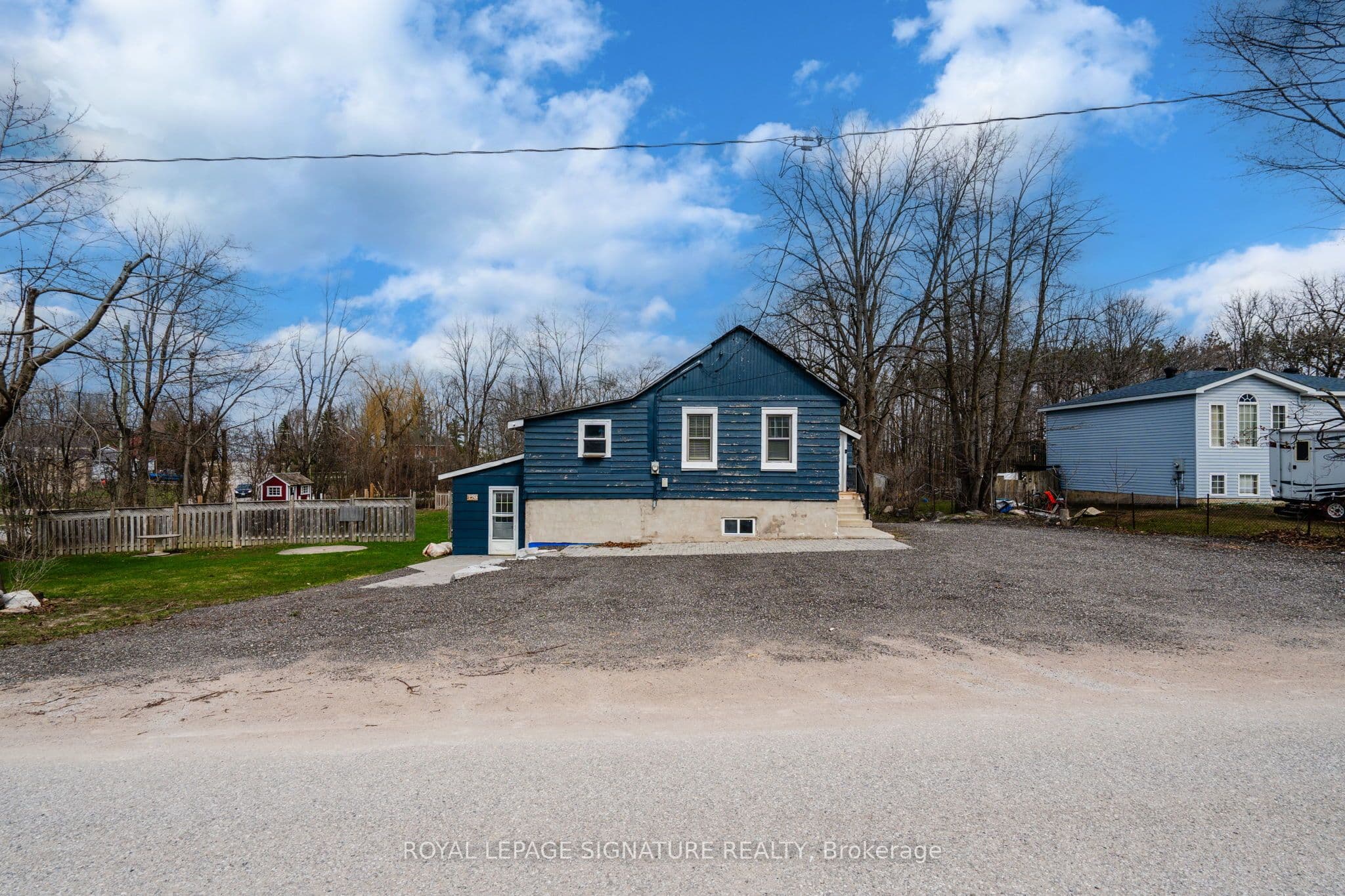 120 Maple Street photo 1