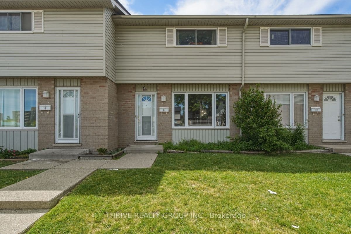 Unit 40 1095 Jalna Boulevard photo 1