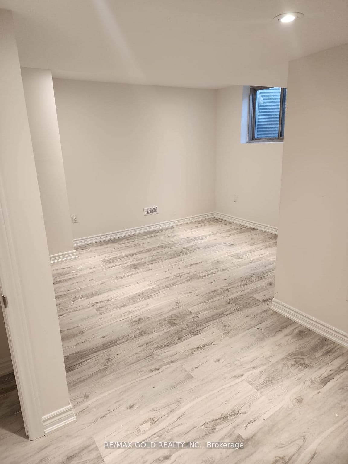 Unit Basement 17 Hashmi Place photo 1