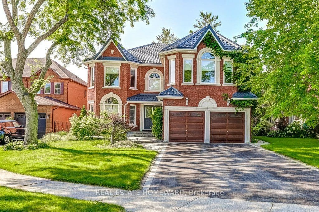 807 Primrose Court photo 1
