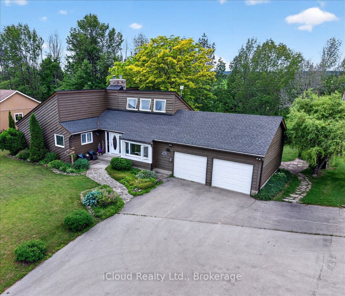 319378 Grey Road photo 1