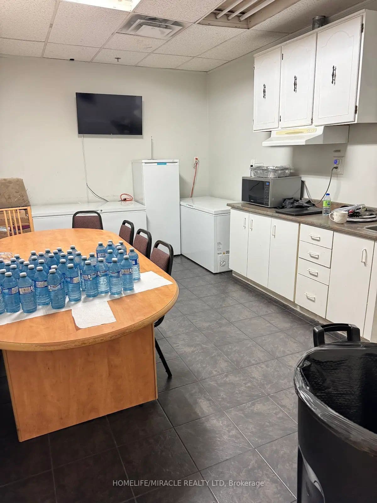 1700 Sismet Road photo 1