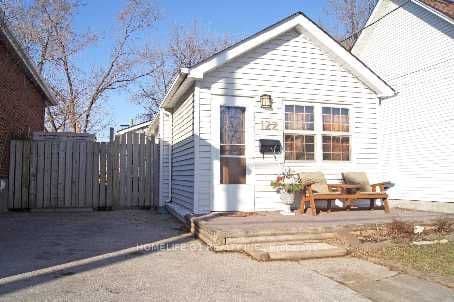 122 Harding Boulevard photo 1