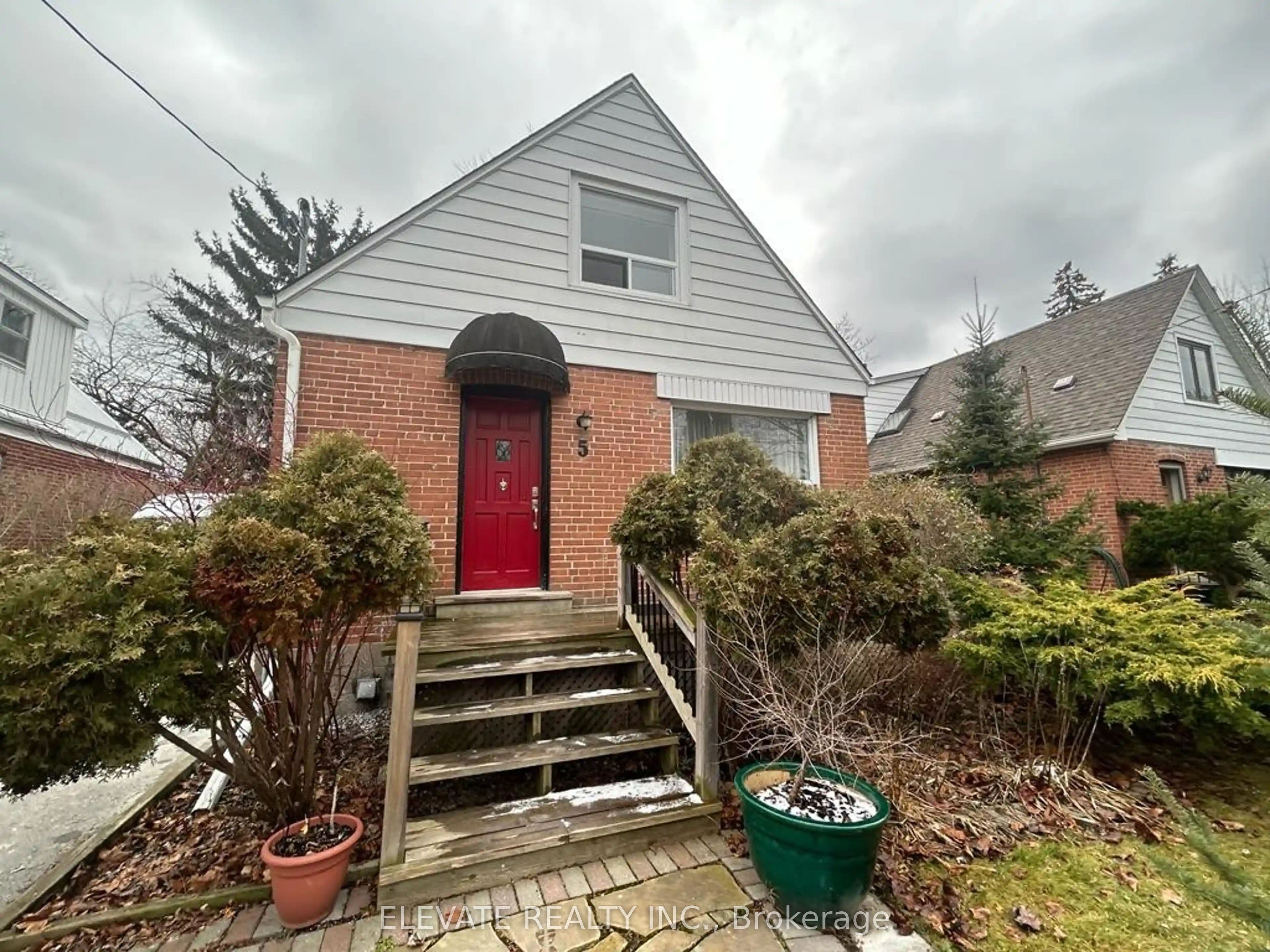 Unit B 5 Hollydene Road photo 1