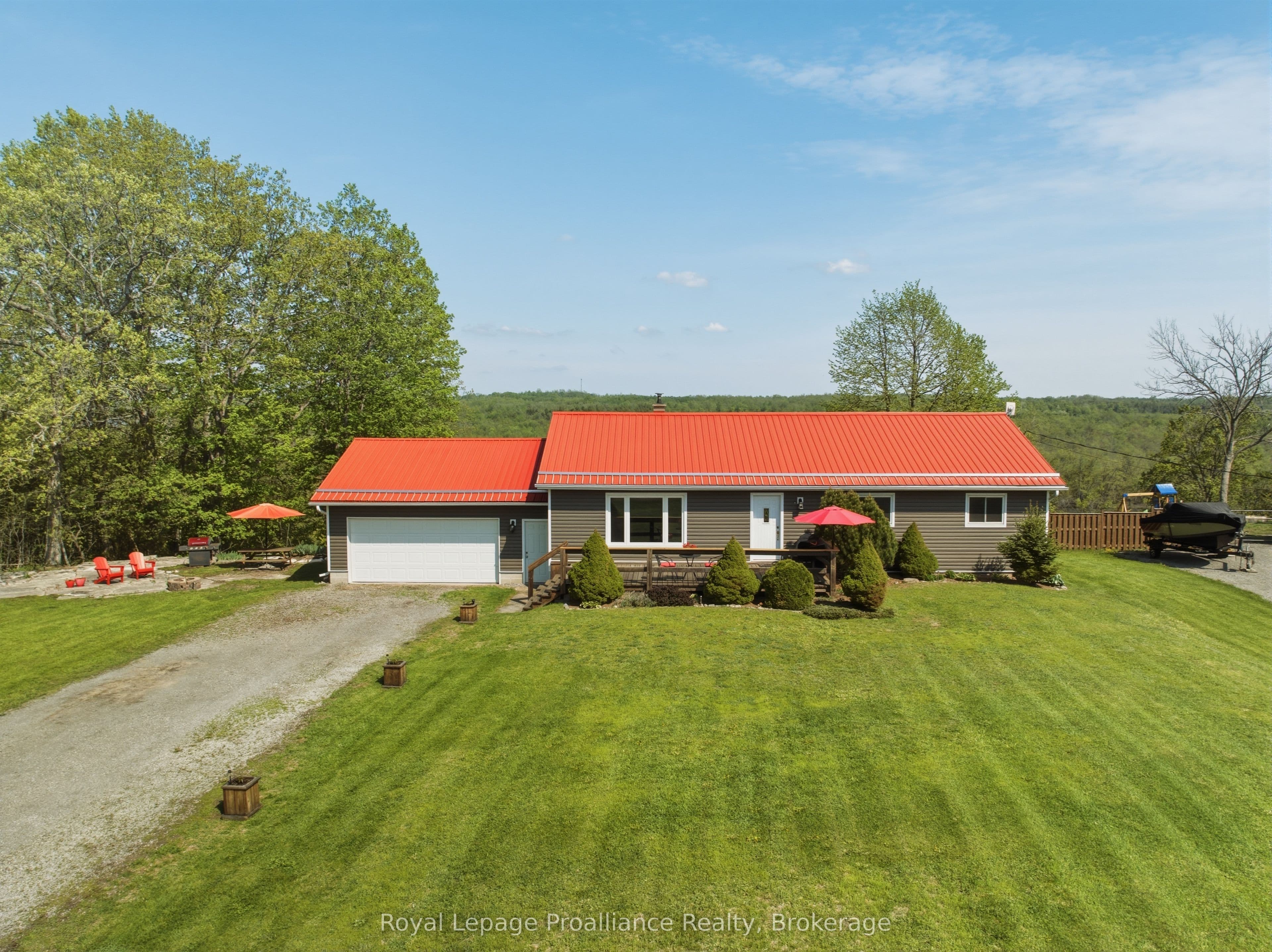 539 Lahey Road photo 1
