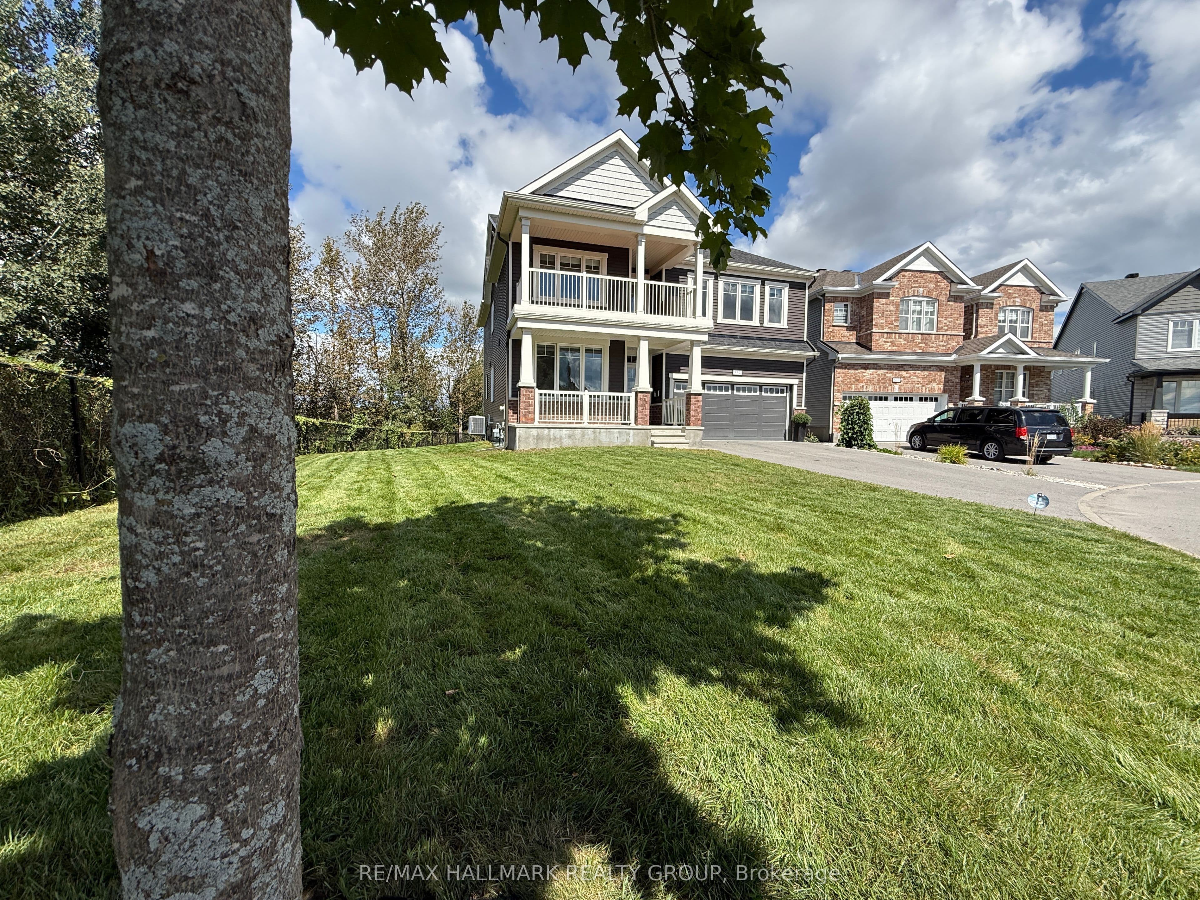 534 Nordmann Firr Court photo 1
