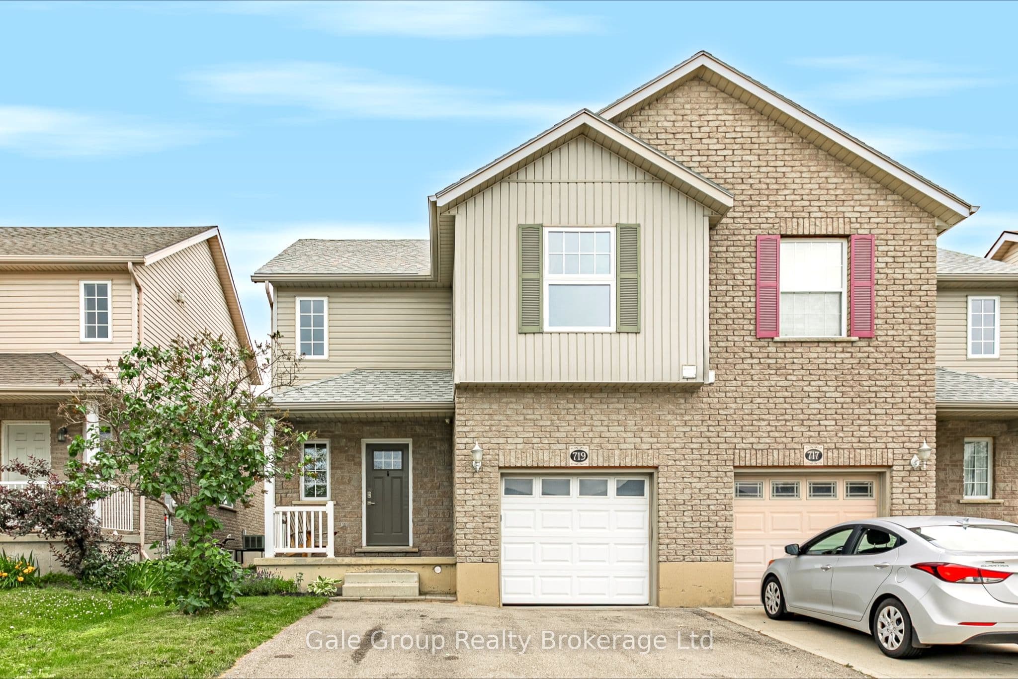 719 Southwood Way photo 1