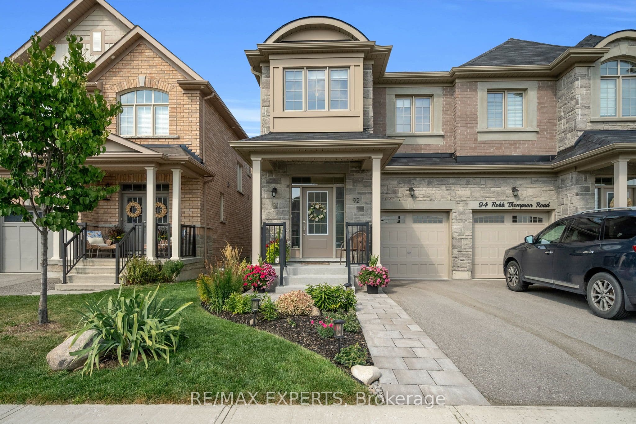 92 Robb Thompson Road photo 1