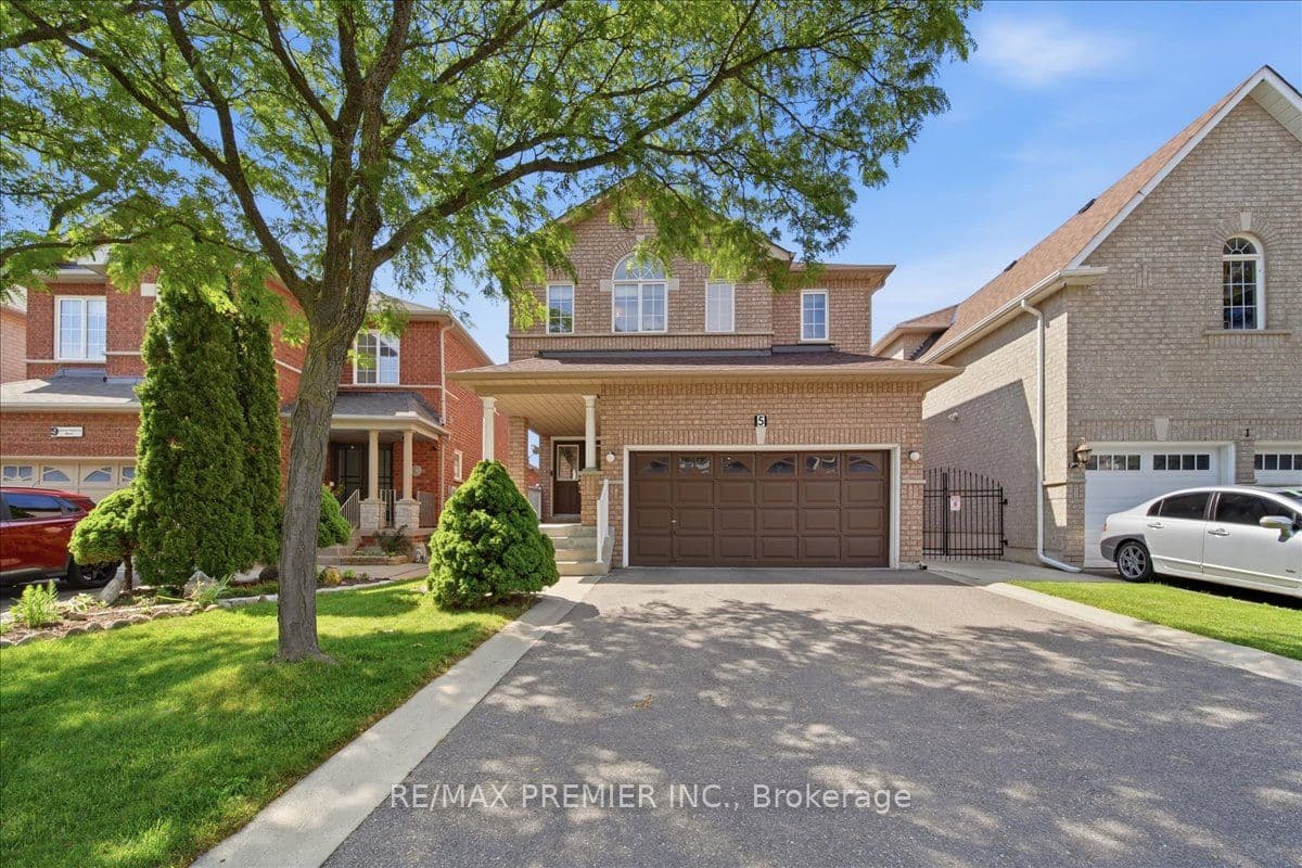 5 Laura Sabrina Drive photo 1